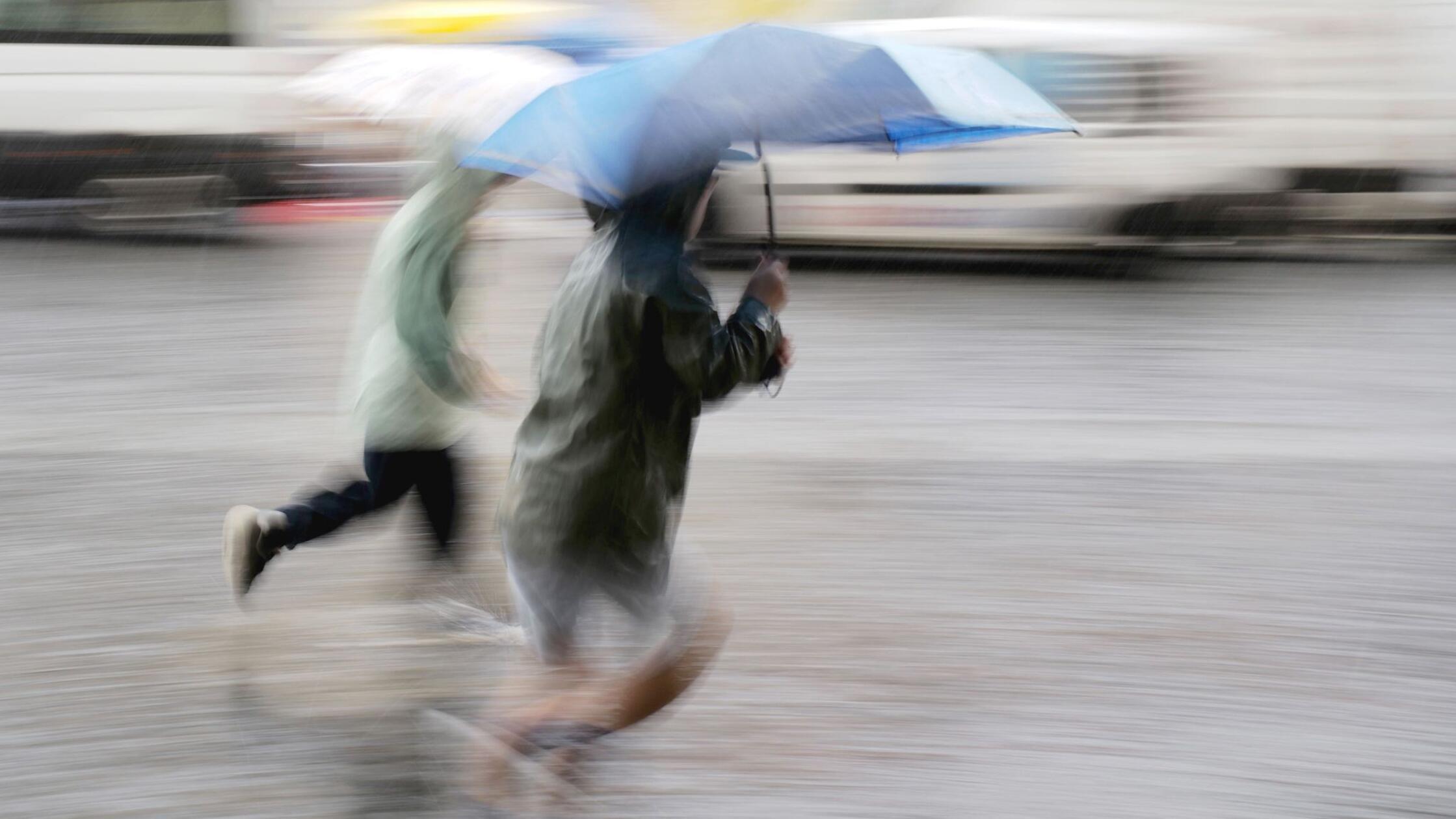 Začetek počitnic v Nemčiji in na Bavarskem zaznamovalo deževno vreme