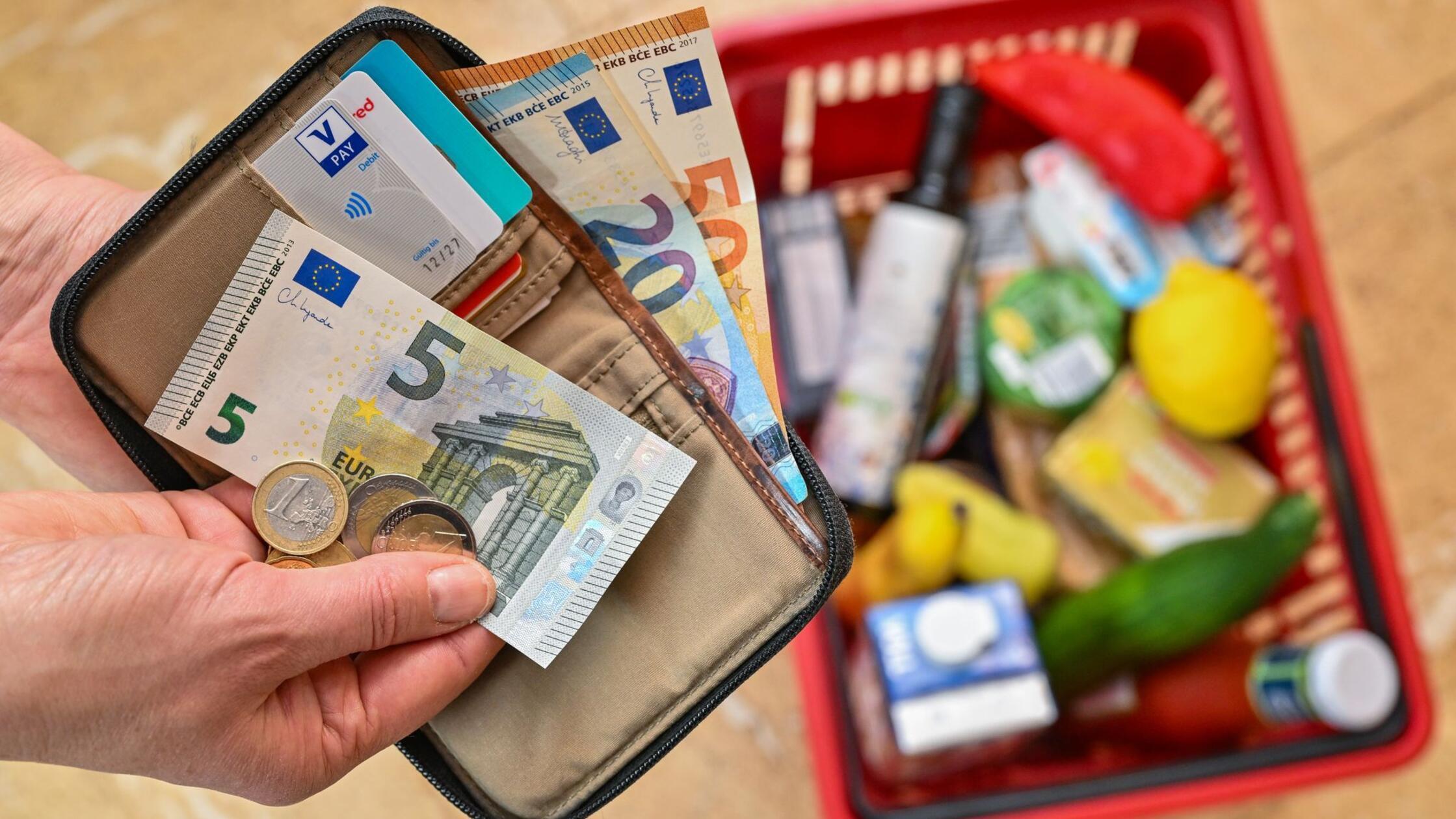 Inflation in Bayern steigt leicht - bleibt unter 2 Prozent