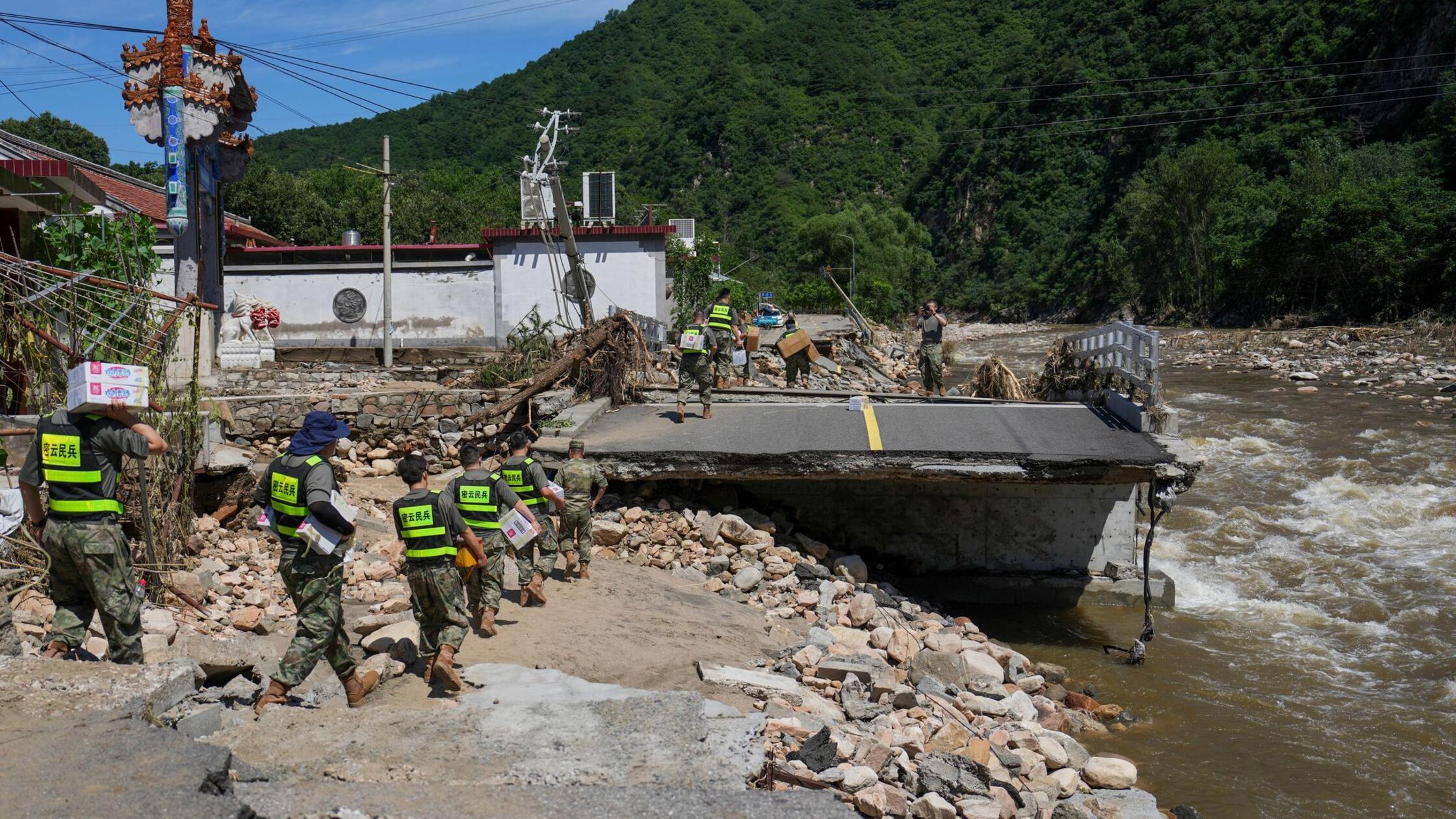 Zahl der Unwetteropfer um Peking steigt auf mindestens 60