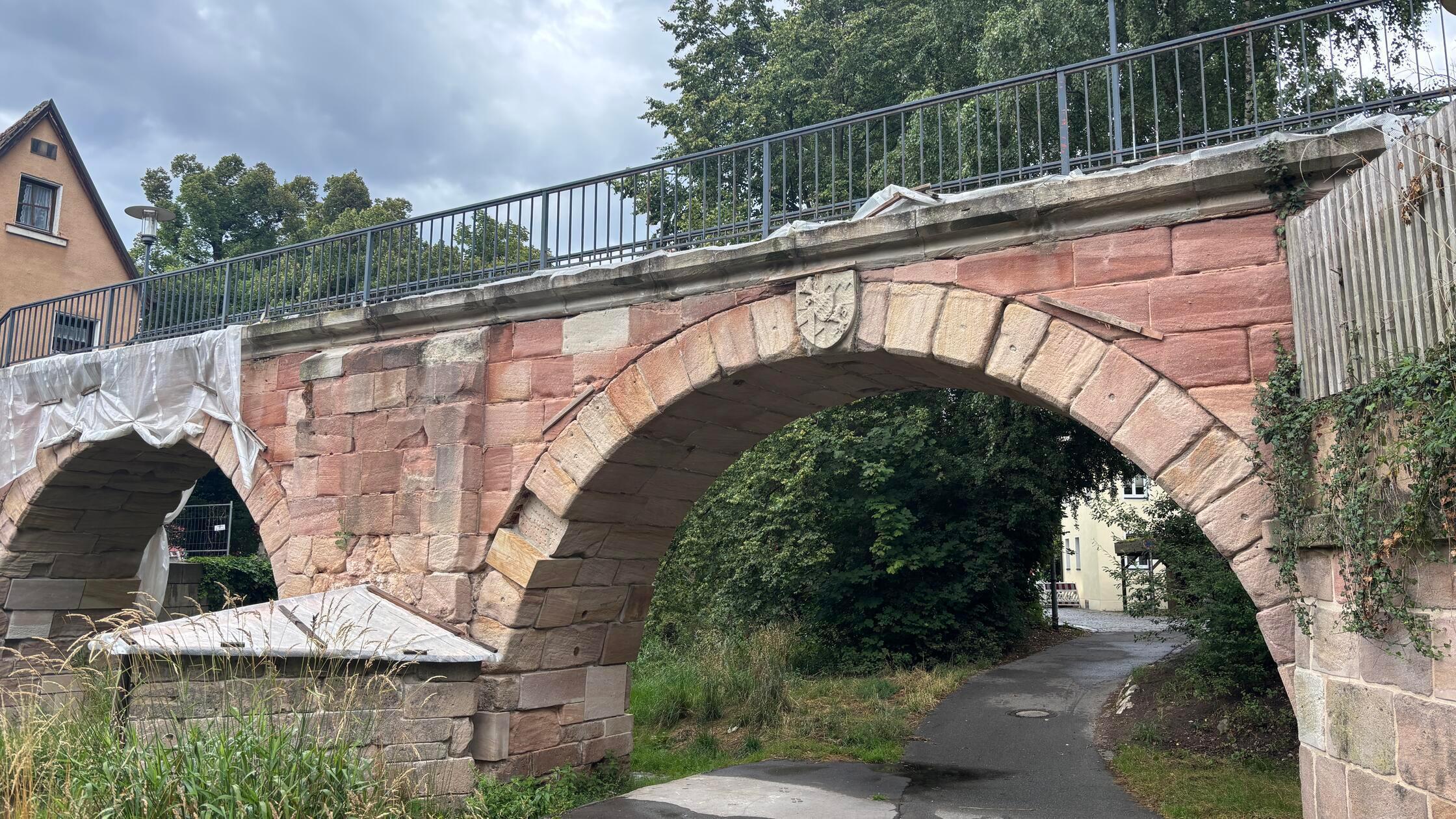 Sandsteinbogenbrücke