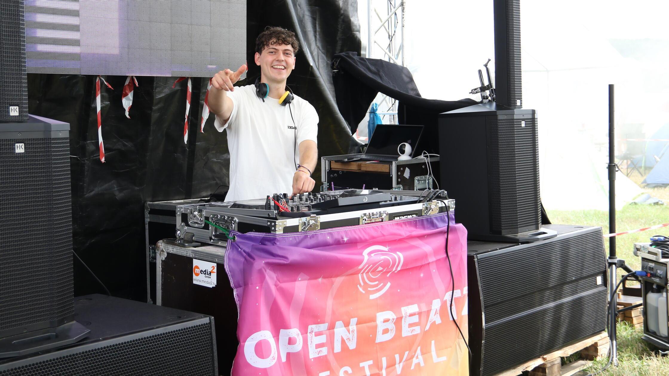 Der aufstrebende Erlanger DJ TRWS auf der Dunkelst