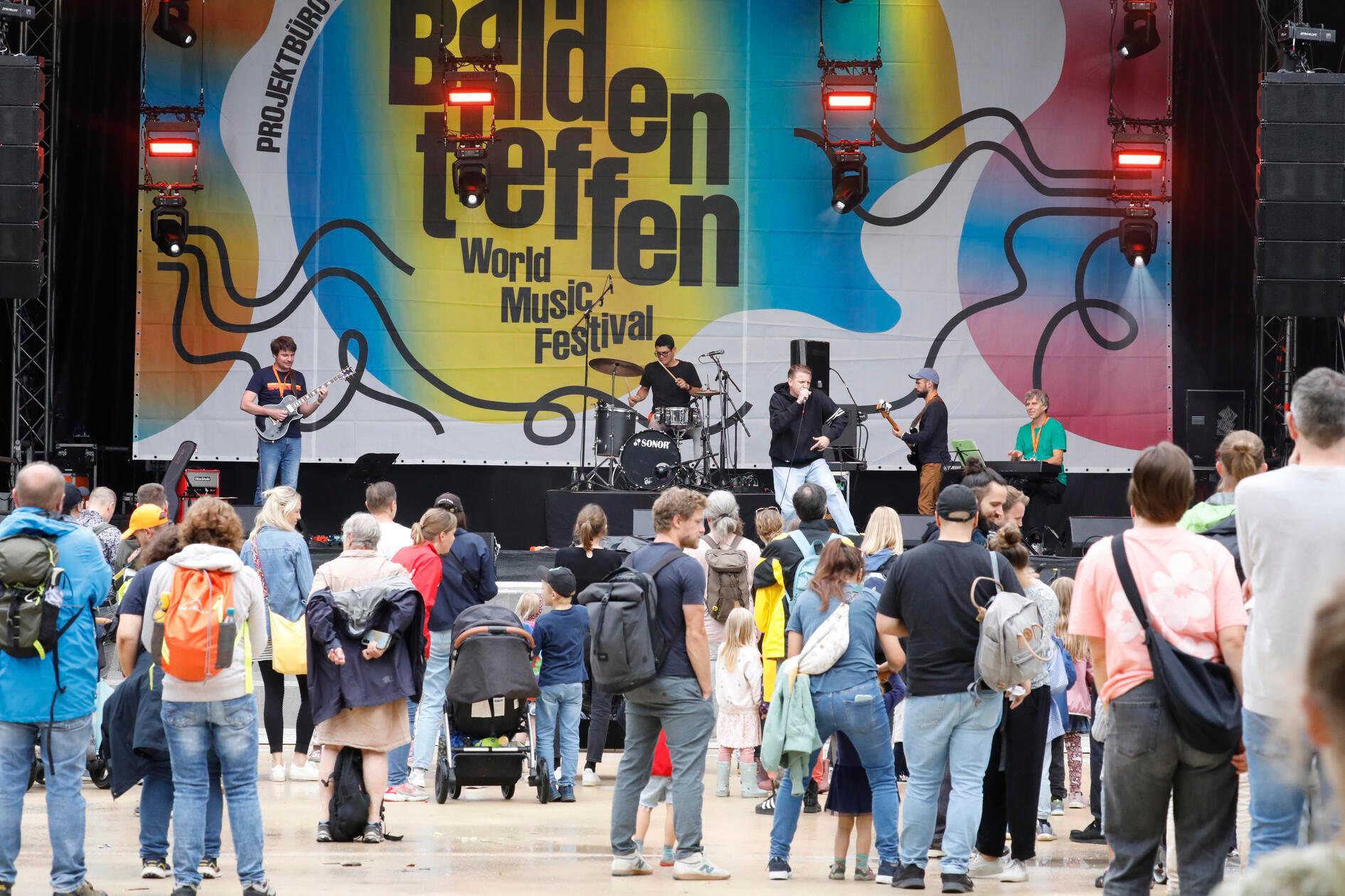 BardenFr_hip_010825_03