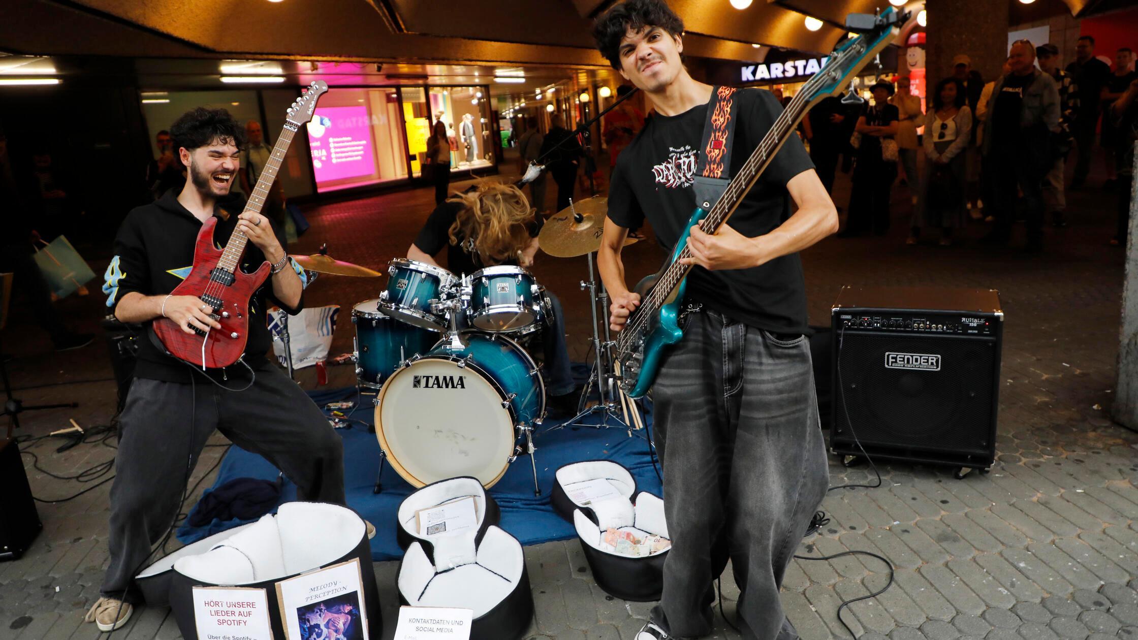 BardenFr_hip_010825_24