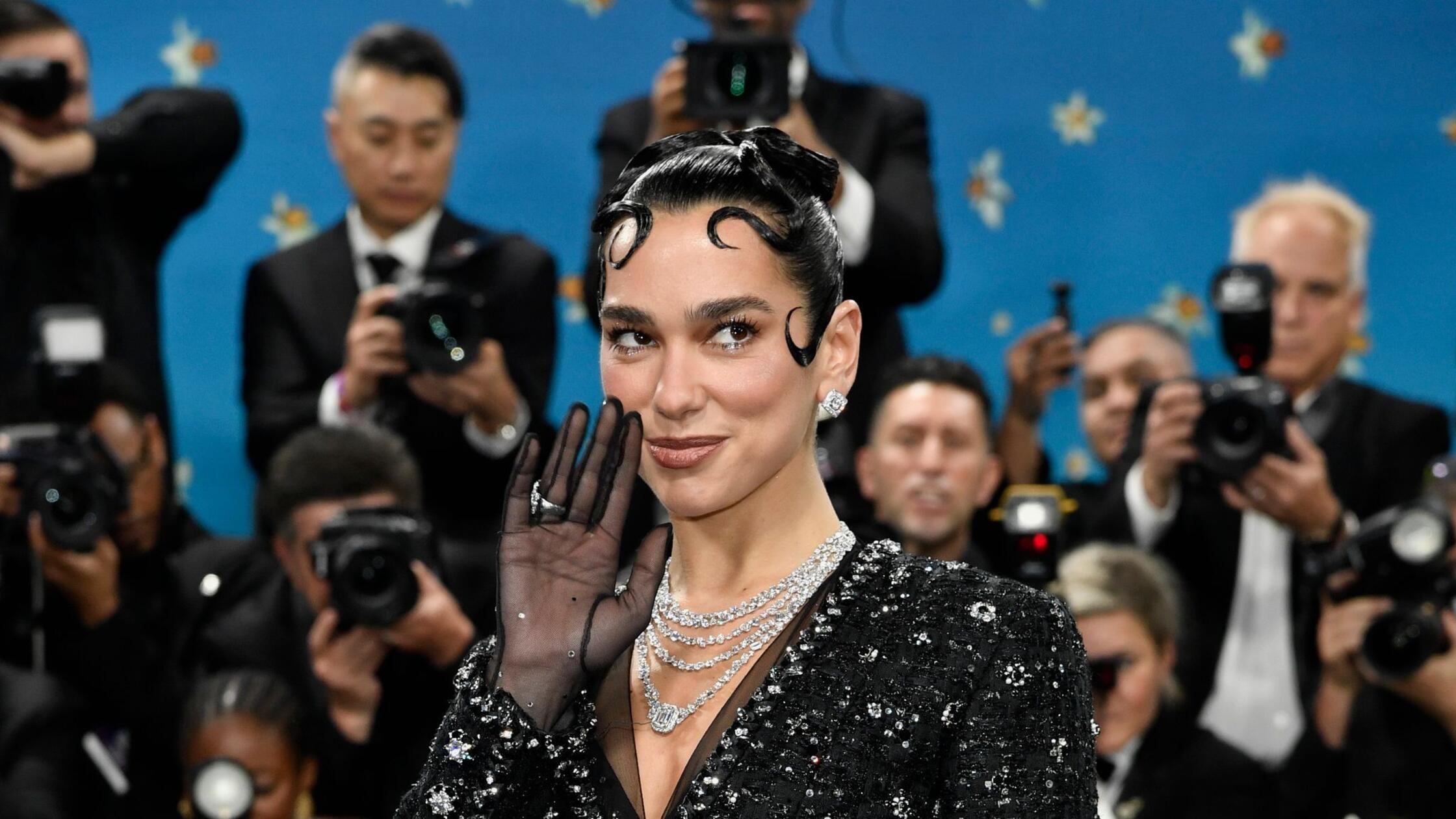 Popstar Dua Lipa bekommt kosovarische Staatsbürgerschaft