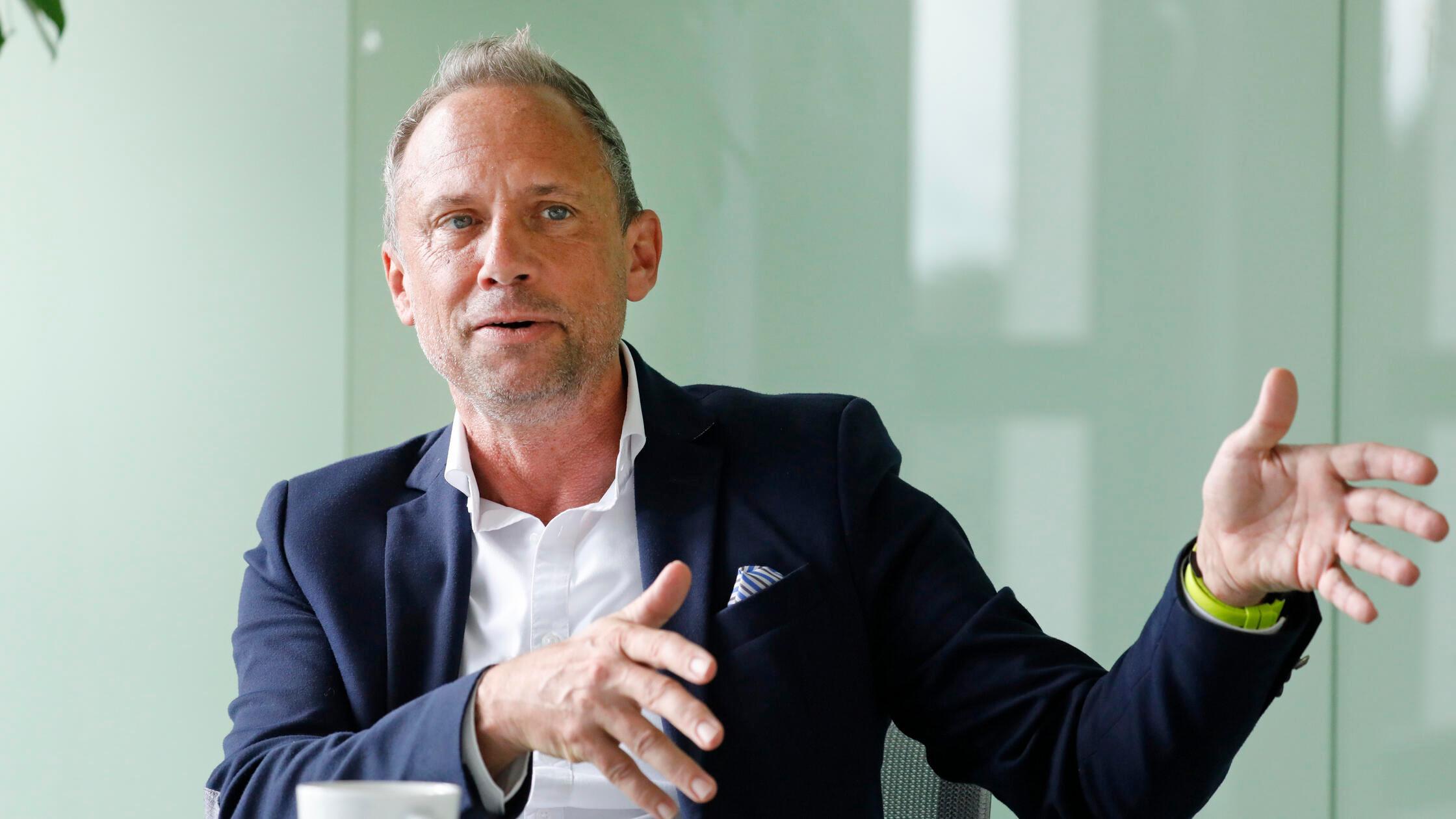 Glauber_hip_010825_21