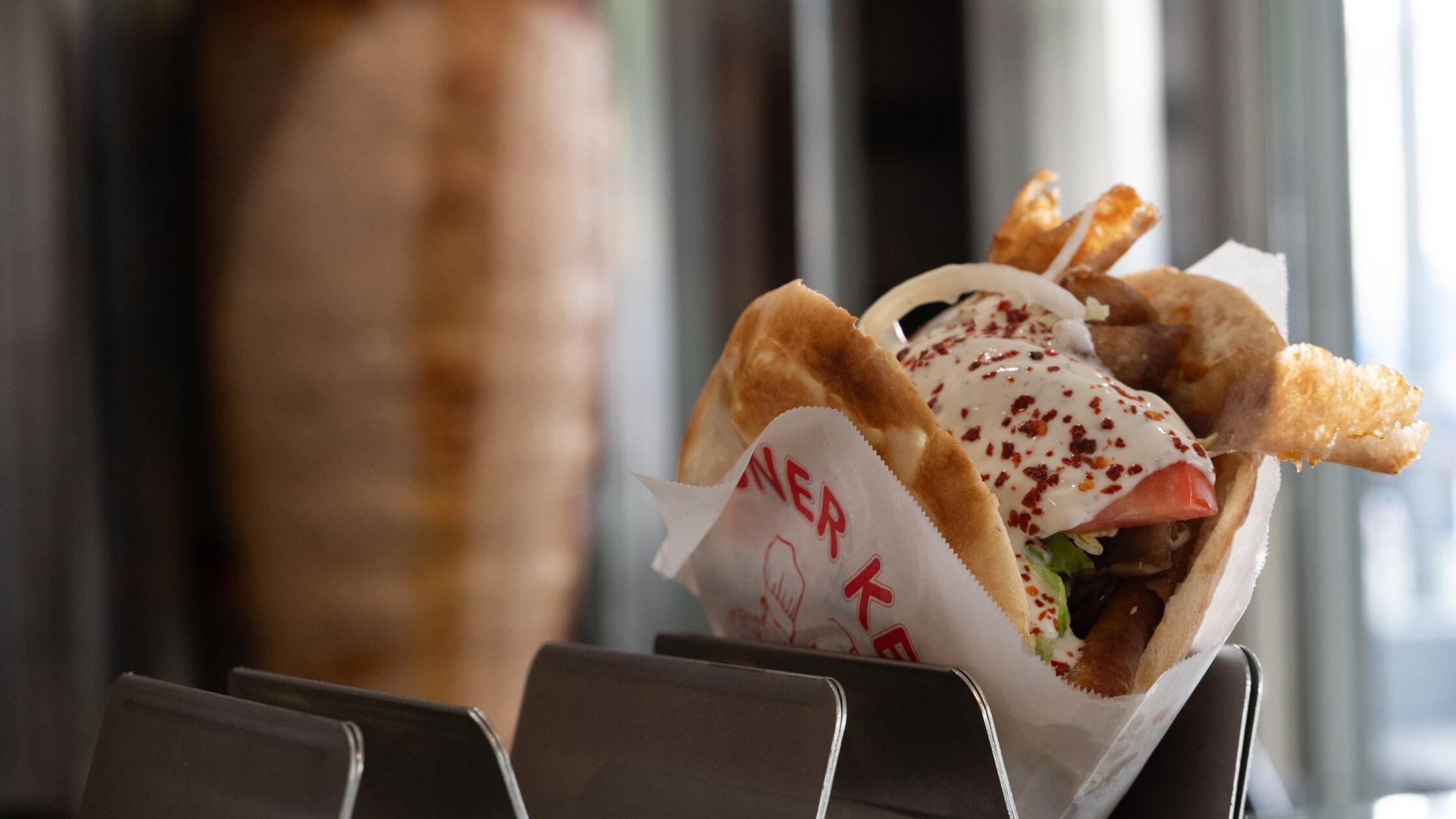 Döner-Streik in Großfabrik: Bleiben jetzt die Spieße stehen?