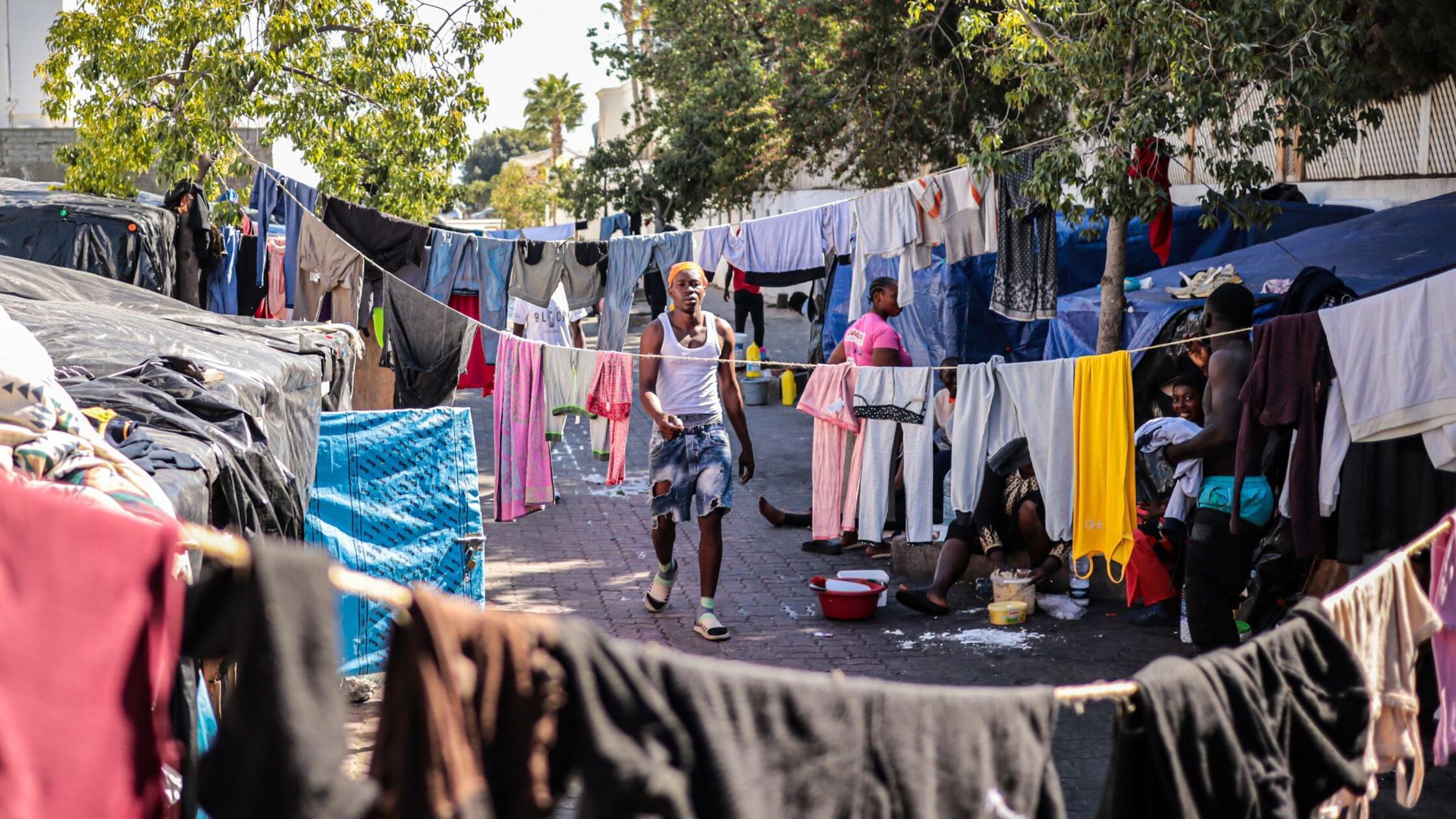 Gefangen im Transit: Düsterer Alltag der Migranten in Tunis