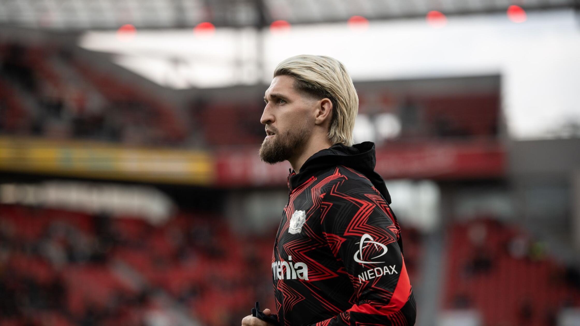 Dank früher Tore: Leverkusen besiegt Pisa - Ehrung für Wirtz