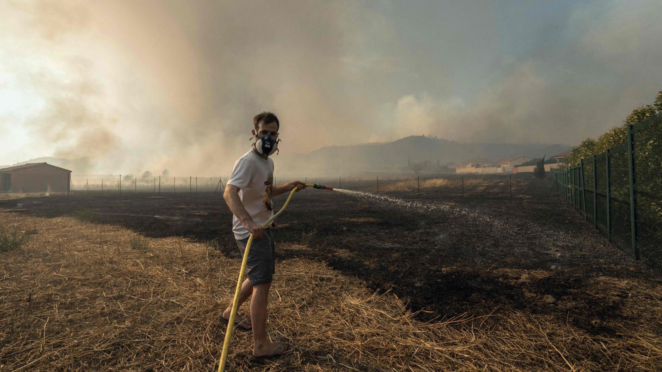 Großer Vegetationsbrand wütet in Südfrankreich