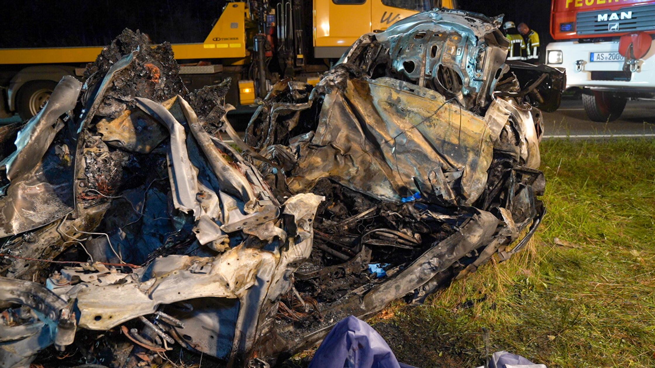 Schrecklicher Vorfall in Region: Auto prallt in der Luft gegen Baum - junger US-Soldat stirbt