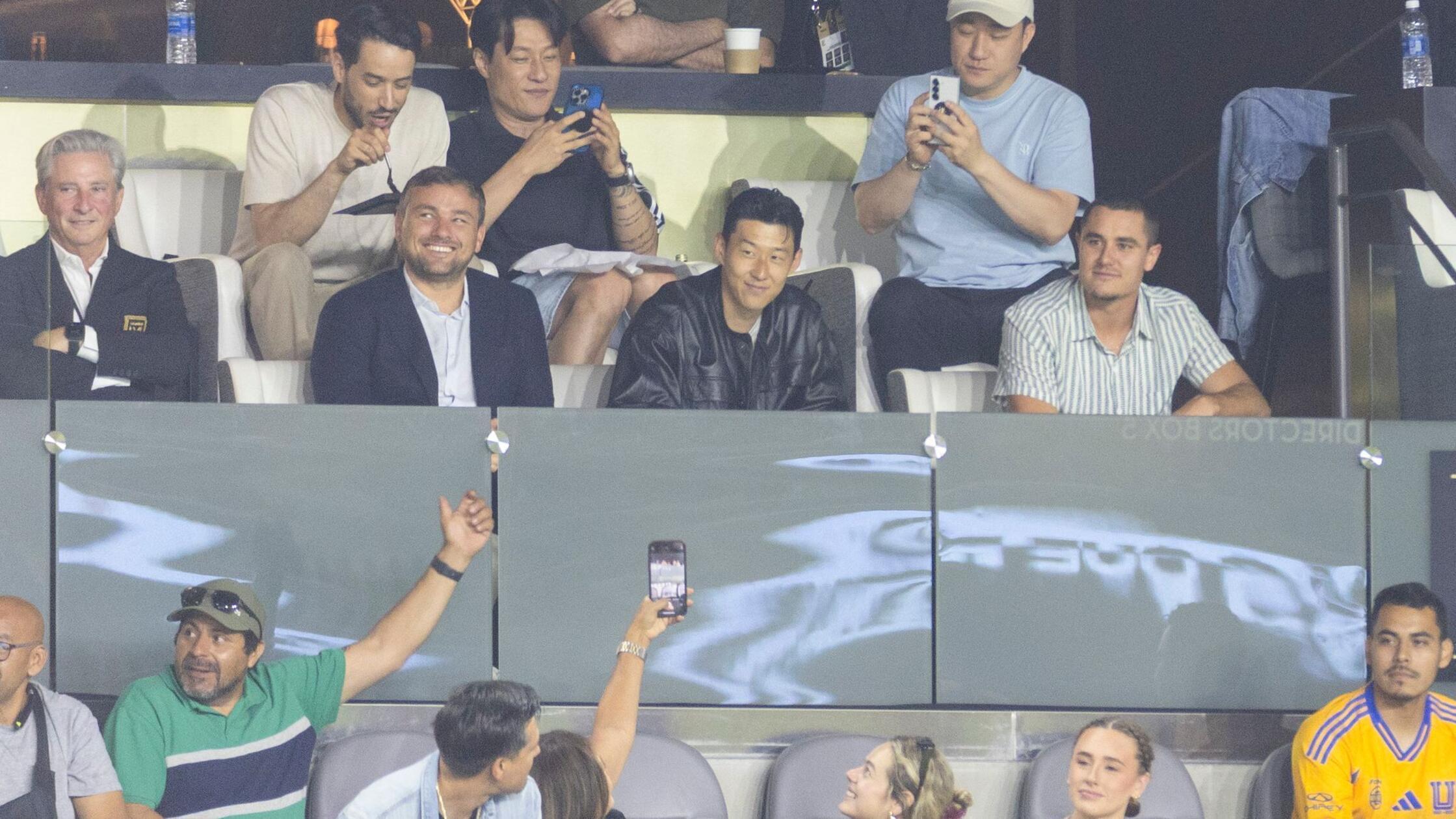 Schon auf der Tribüne: Son wechselt nach Los Angeles