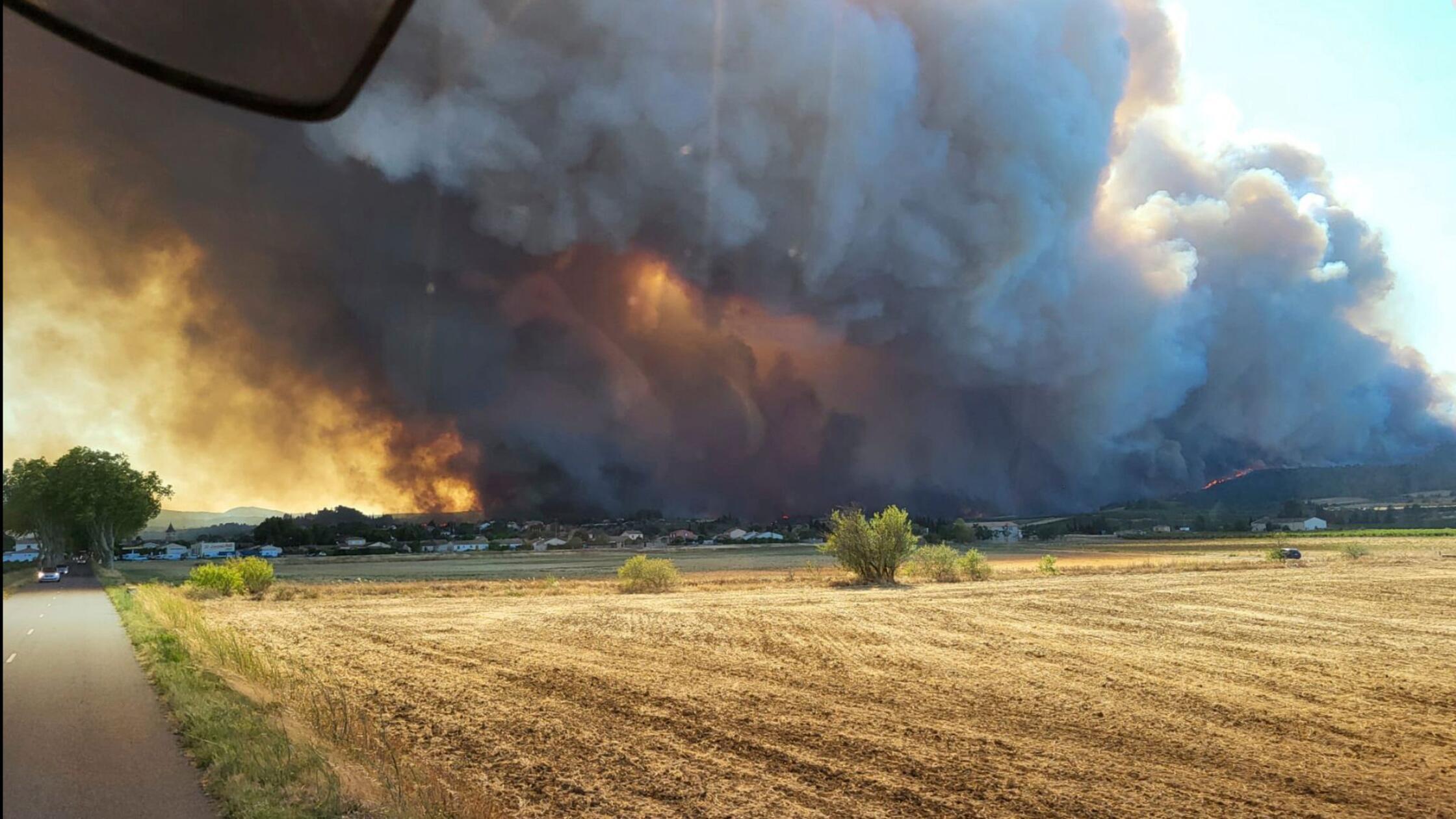 Eine Tote bei Vegetationsbrand in Frankreich