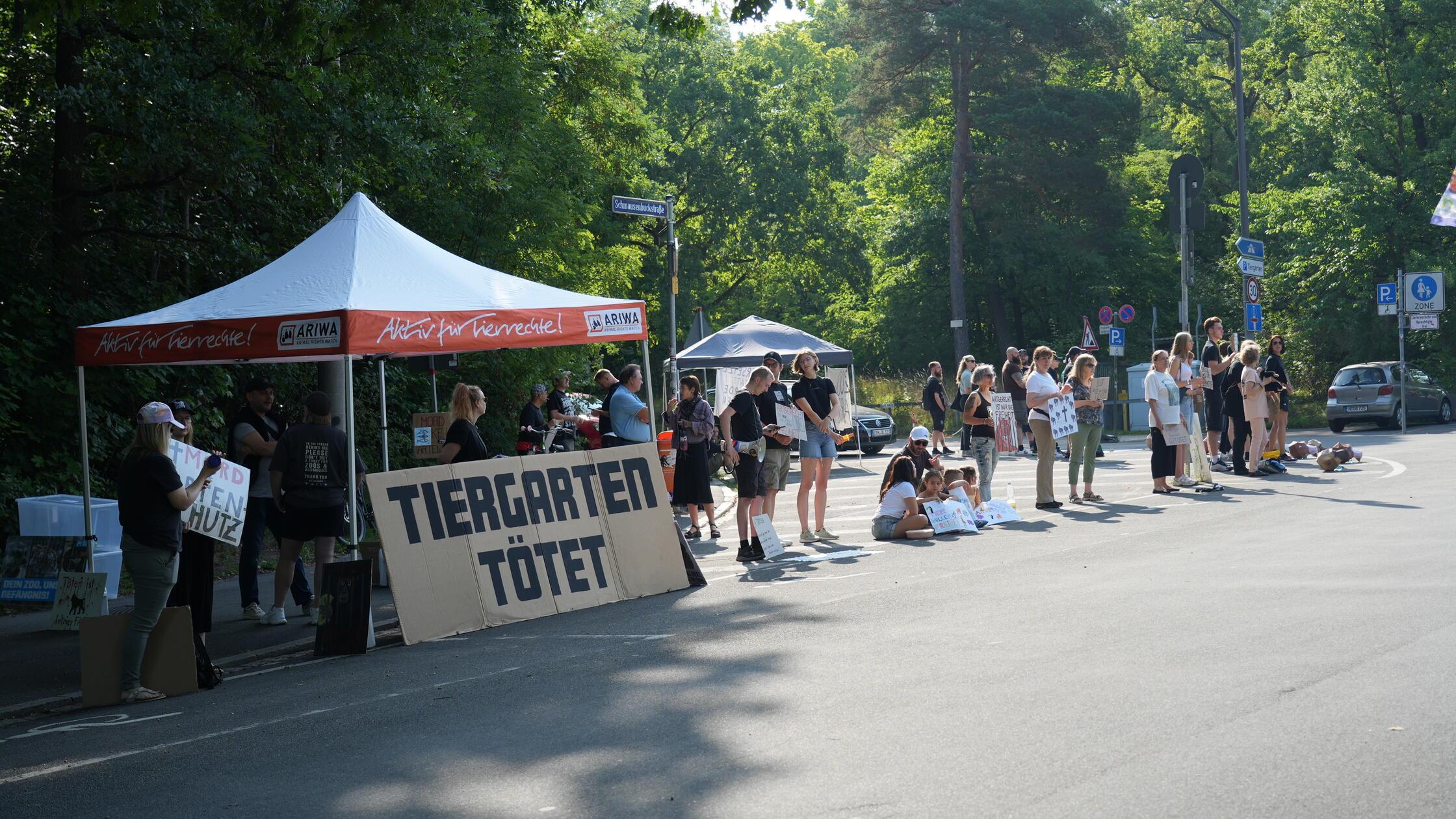 Am Sonntag (10.08.2025) haben rund 60 Tierschützer