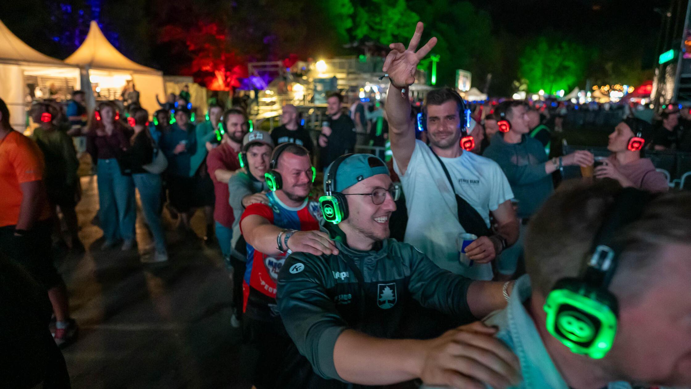 Zum ersten Mal gab es eine Silent Disco: Über Kopf