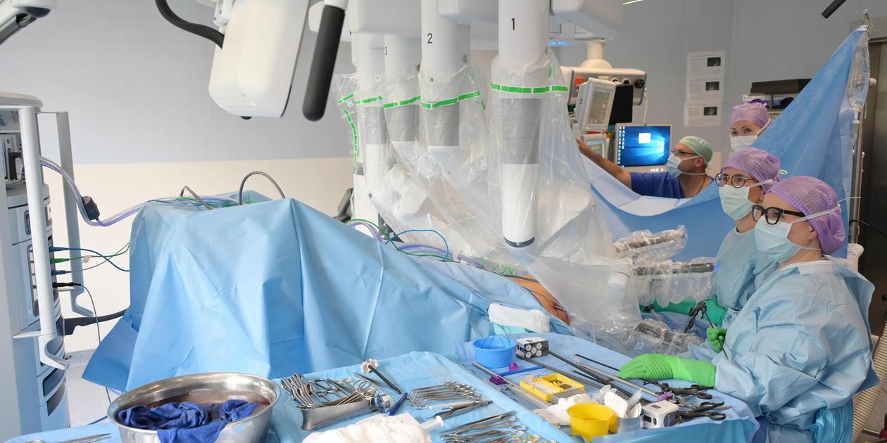 Roboter hilft an Uniklinik Erlangen: Erstmals erfolgreich Nieren ...