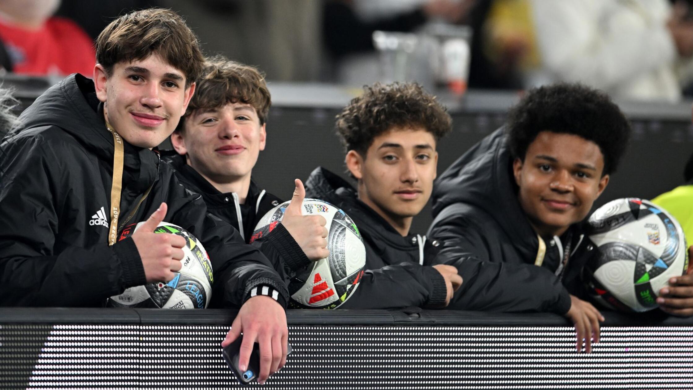 Ballholer statt Balljungen: DFL empfiehlt Änderung