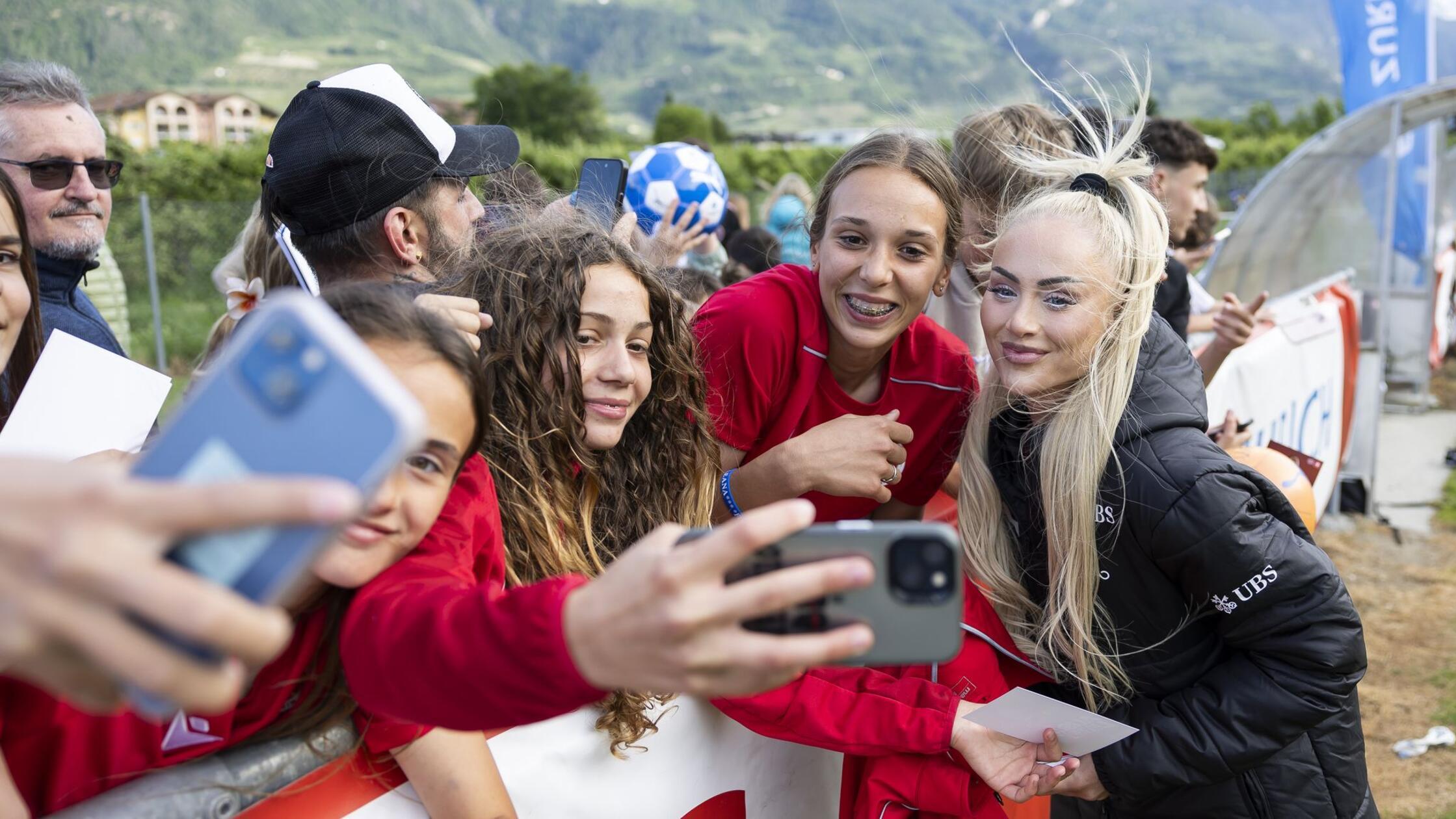 Insta-Star Alisha Lehmann wechselt von Turin nach Como