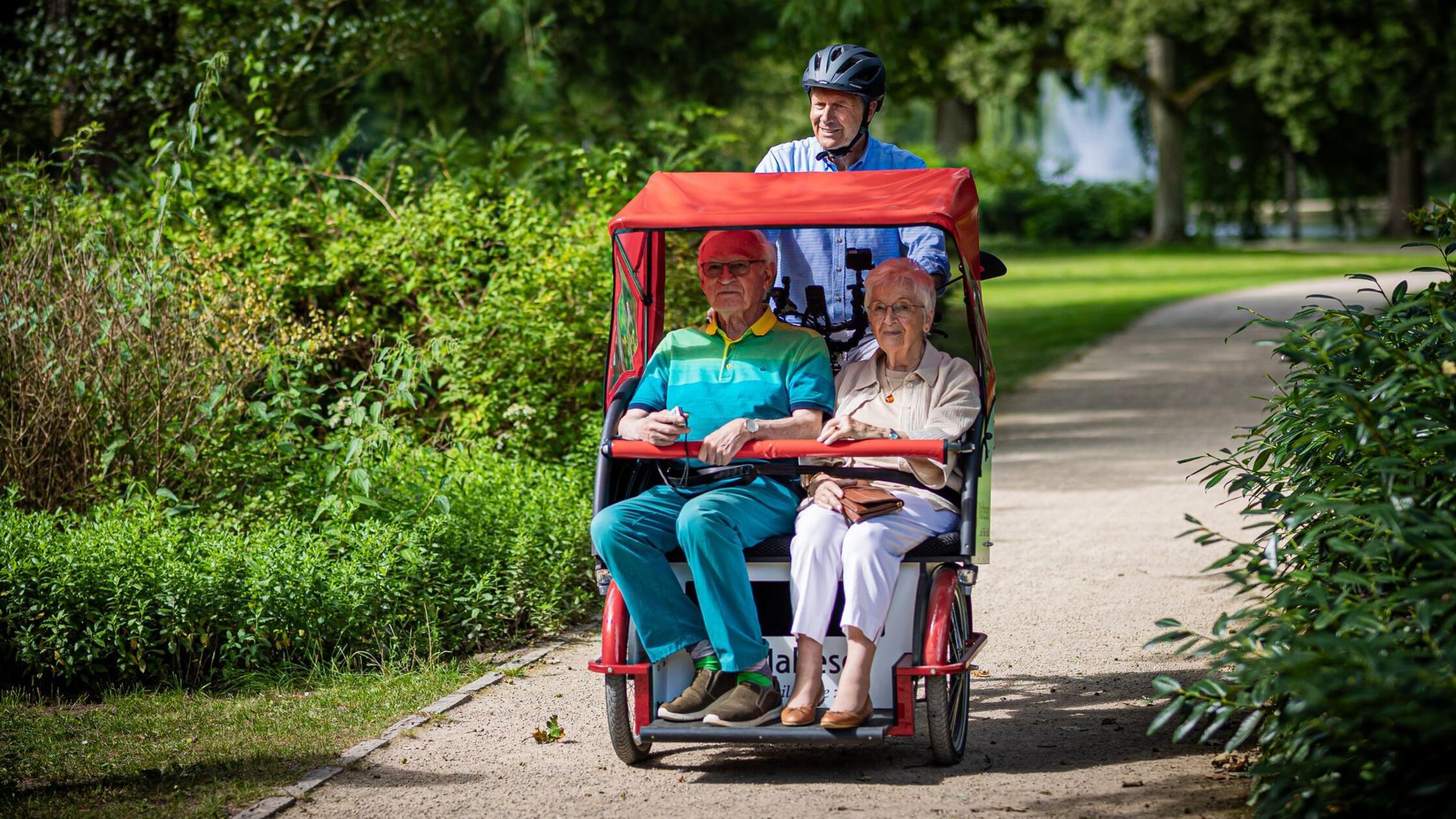 Ex-Bundespräsident Wulff fährt Rikscha gegen Einsamkeit