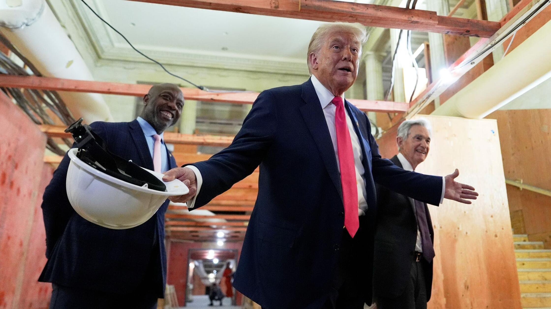 Trump erwägt Klage gegen Zentralbank-Chef Powell