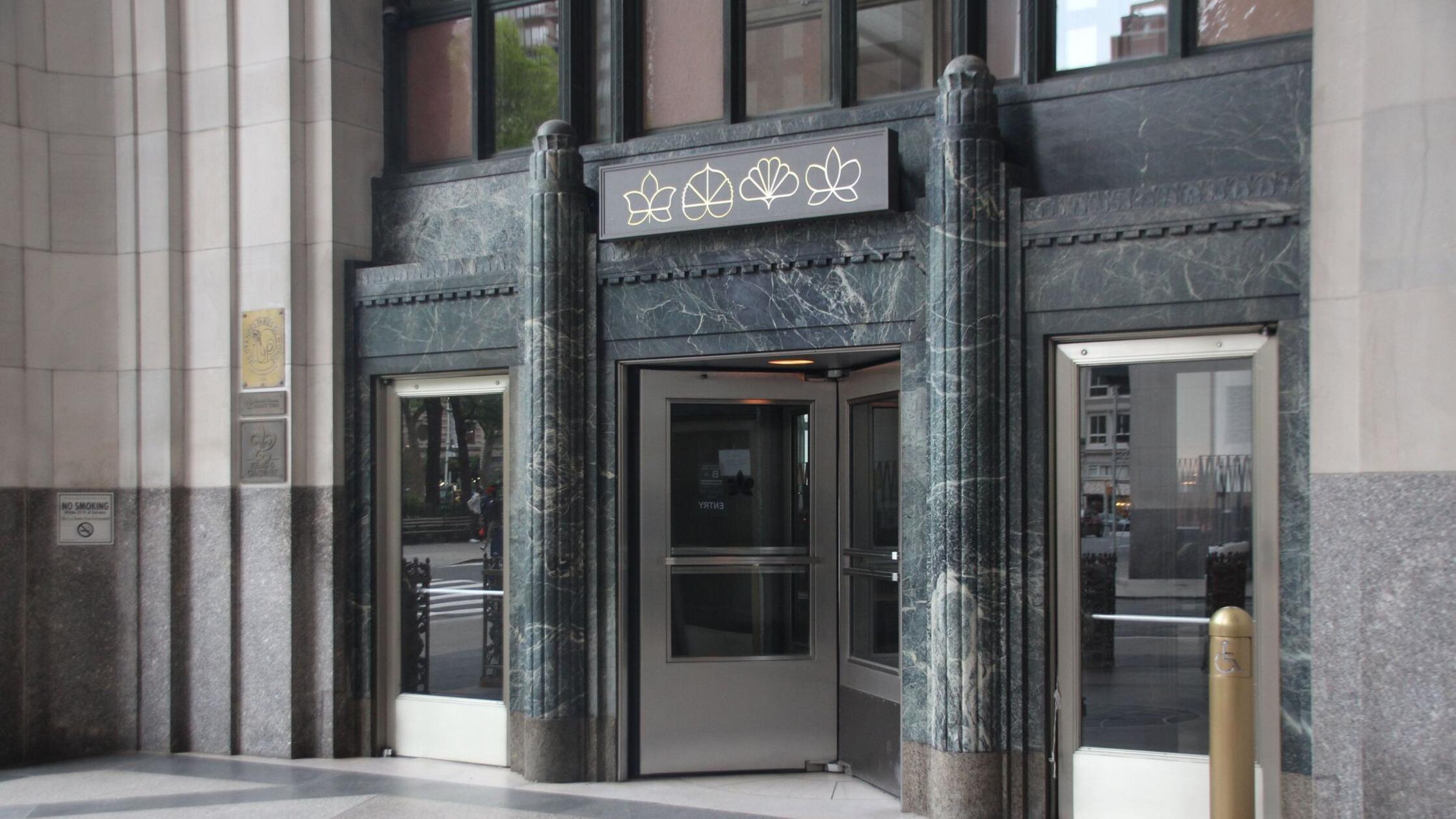 New York: Veganes Spitzenrestaurant serviert wieder Fleisch