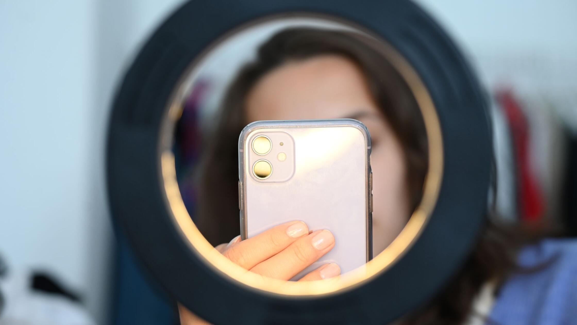 NRW-Finanzverwaltung gibt Influencern Steuer-Tipps