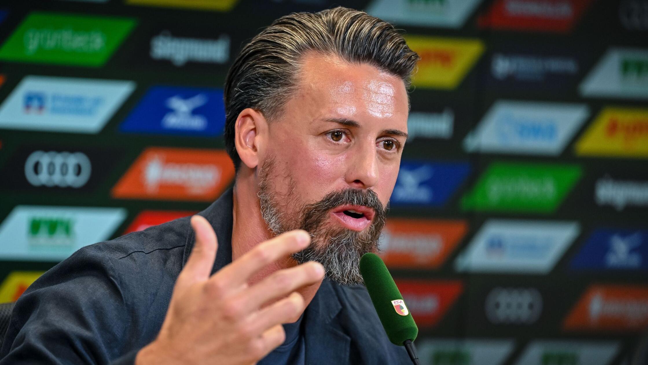 Augsburg-Coach Wagner Fan von Ost-Fußball: „Saugeil“