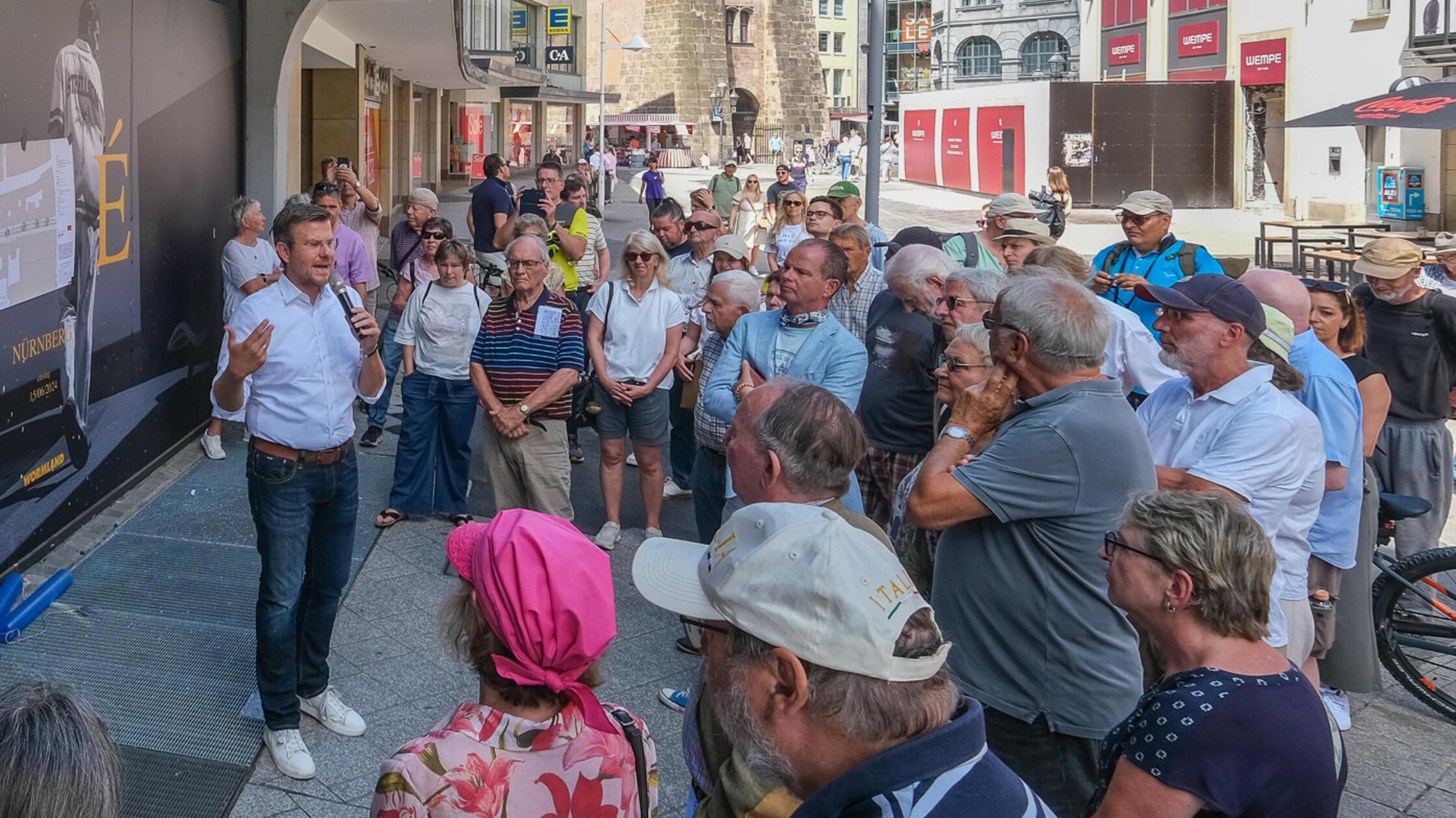 280625_di_buergerversammlung27