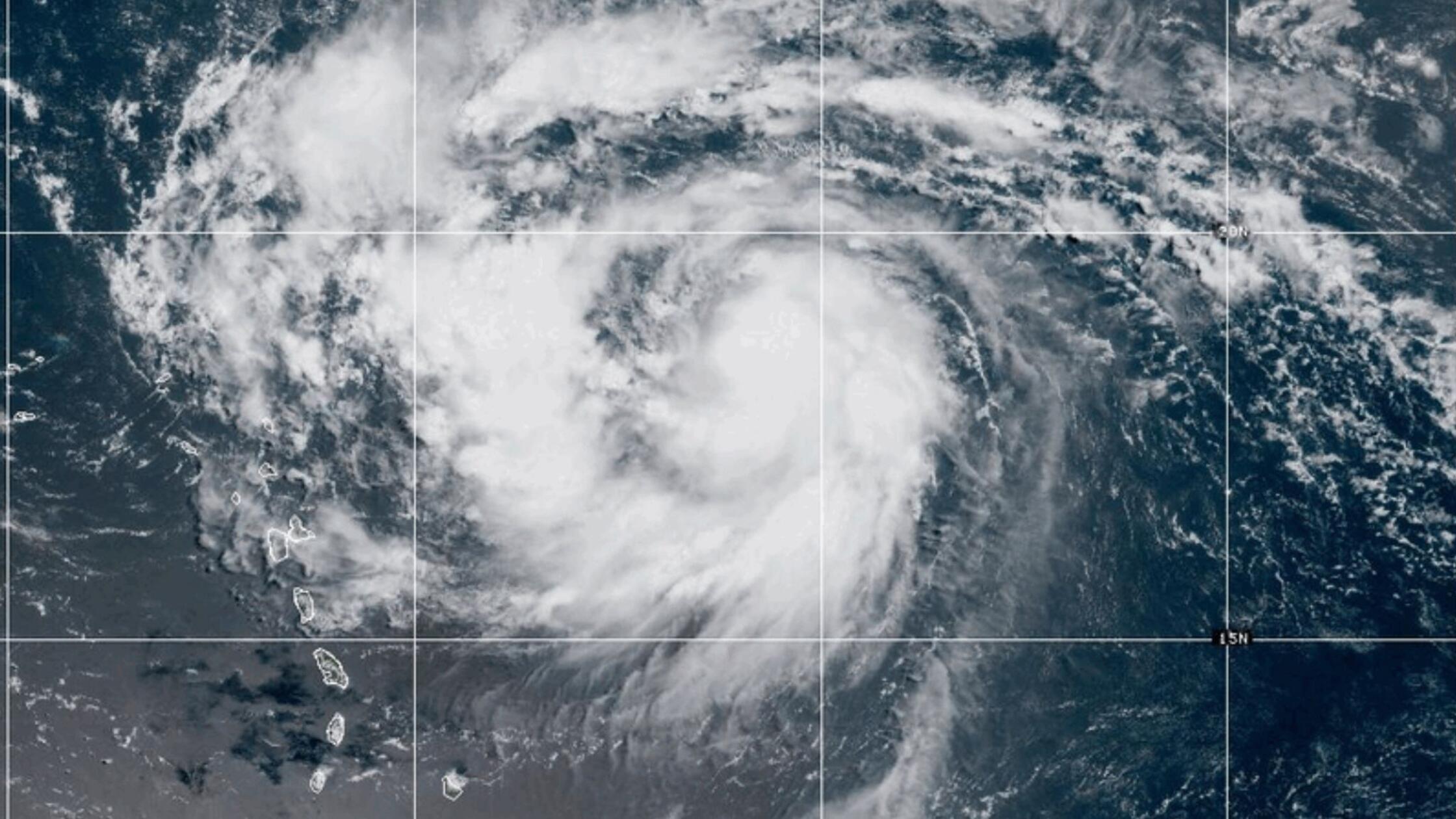 Erster atlantischer Hurrikan der Saison bedroht Karibik