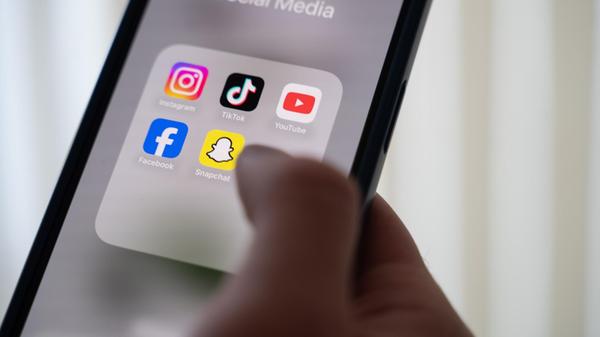 Smartphones - ständiger Begleiter auch für Kinder