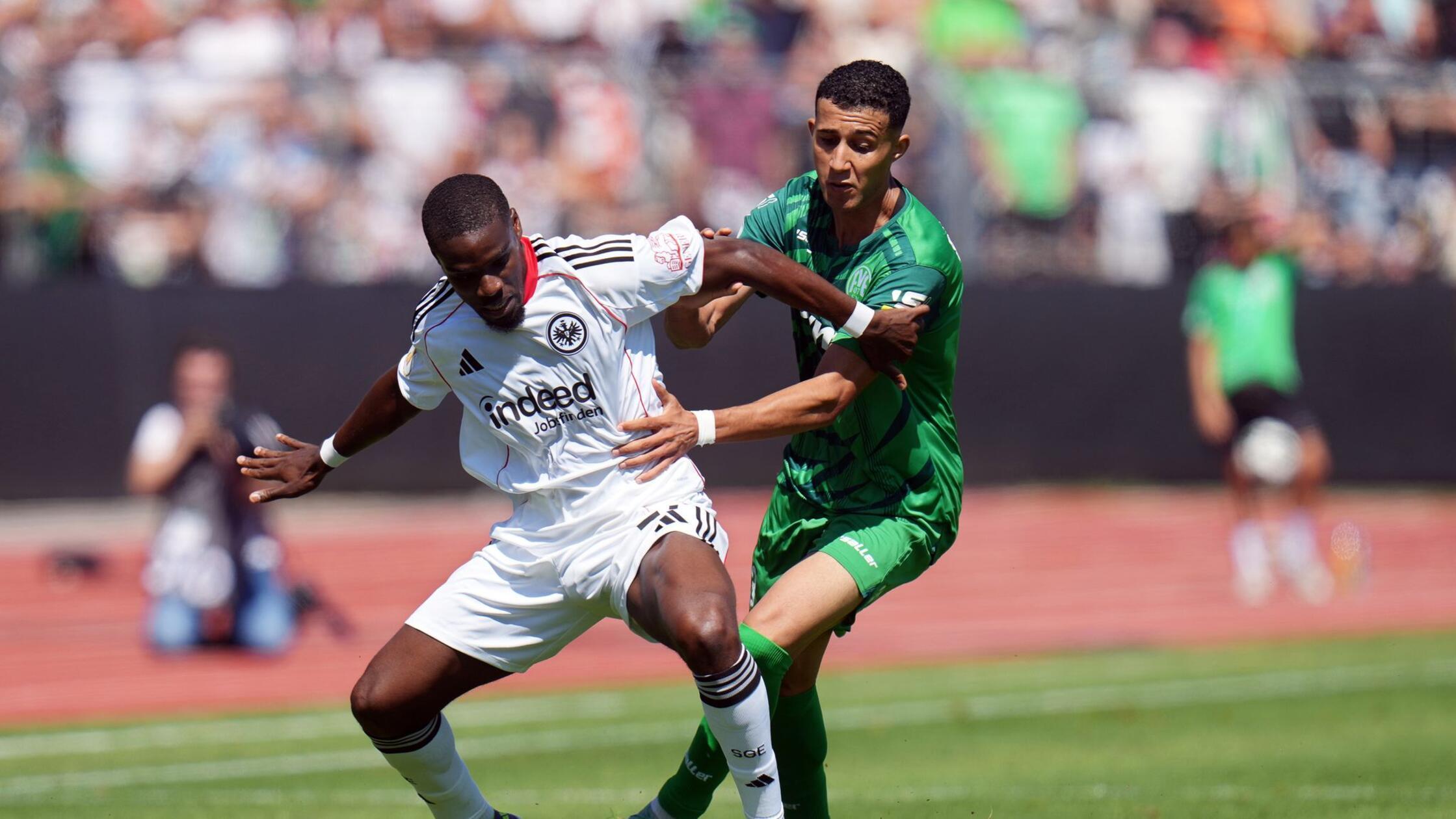 Ohne Trapp: Frankfurt meistert Auftakthürde im DFB-Pokal