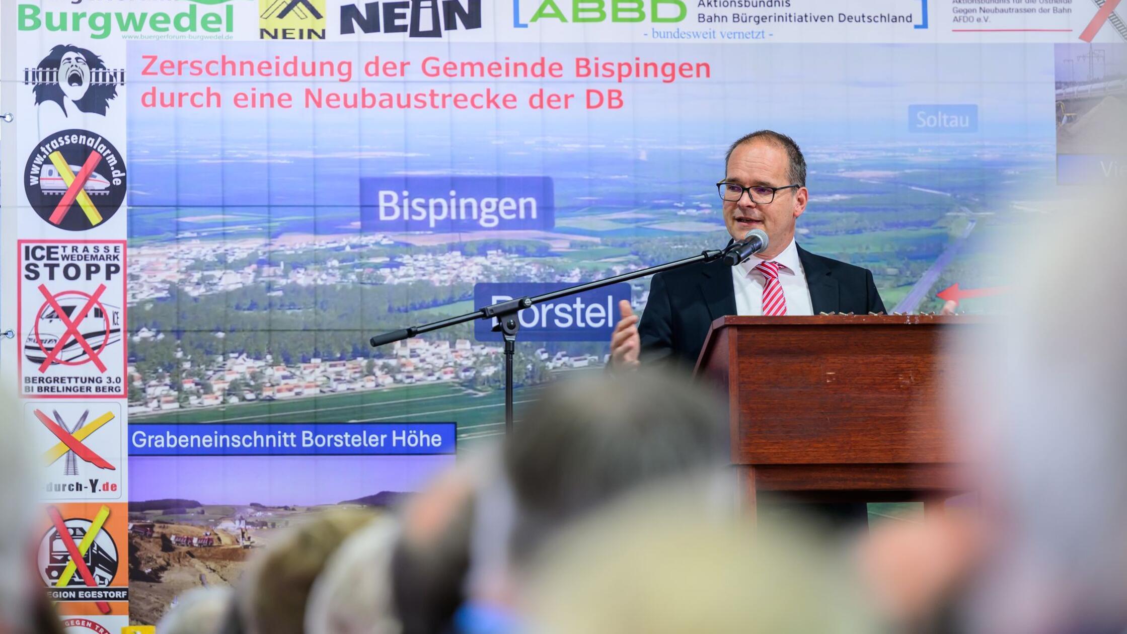 Gipfel fordert Stopp der Bahn-Neubaupläne Hamburg-Hannover