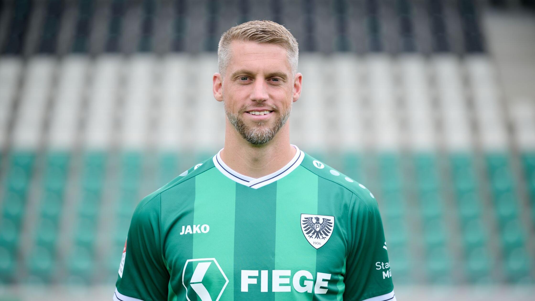 Münster kündigt Spieler und zeigt ihn an - Profi wehrt sich