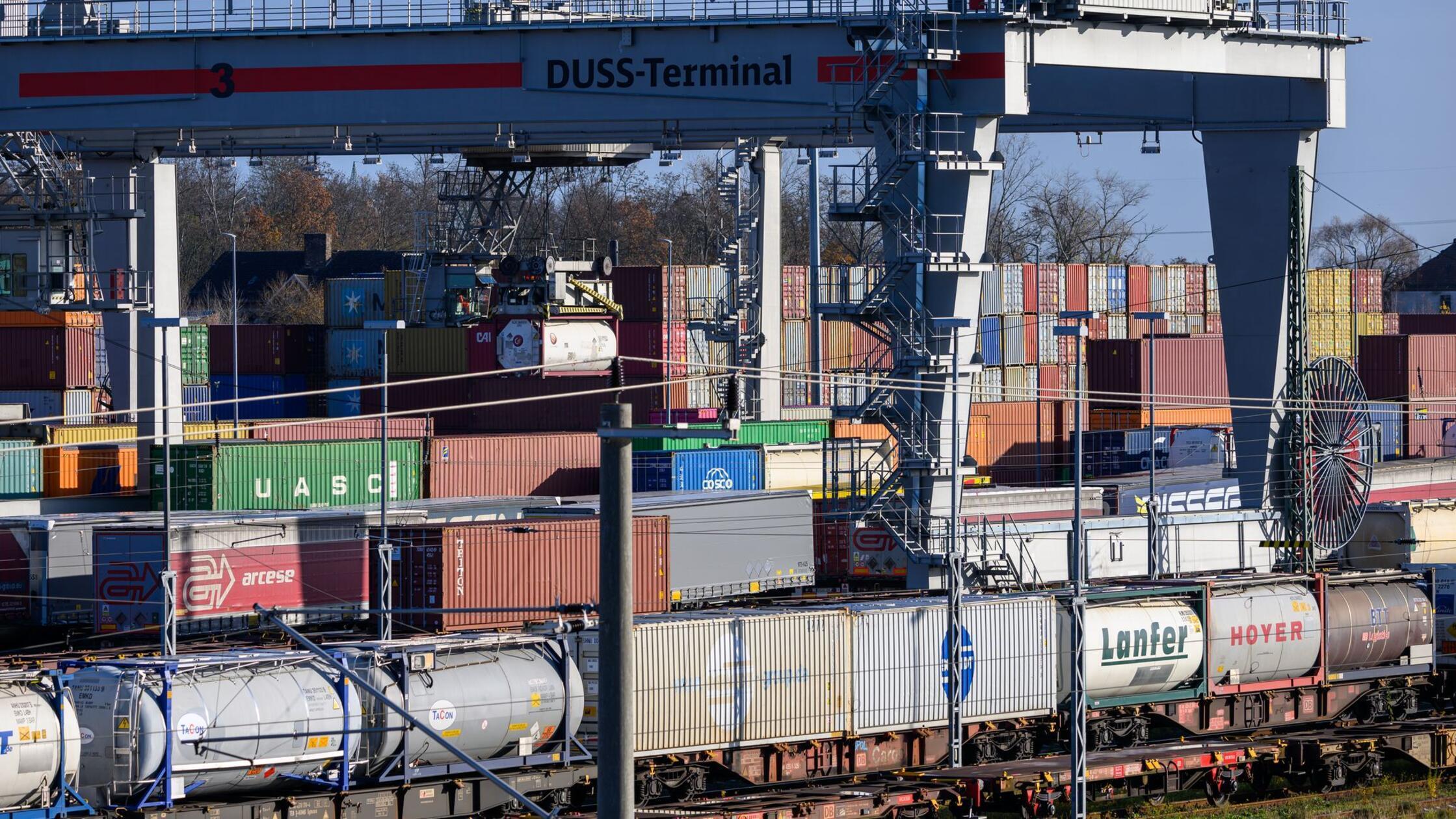 Jeder Vierte will mehr Tempo bei Infrastrukturausbau