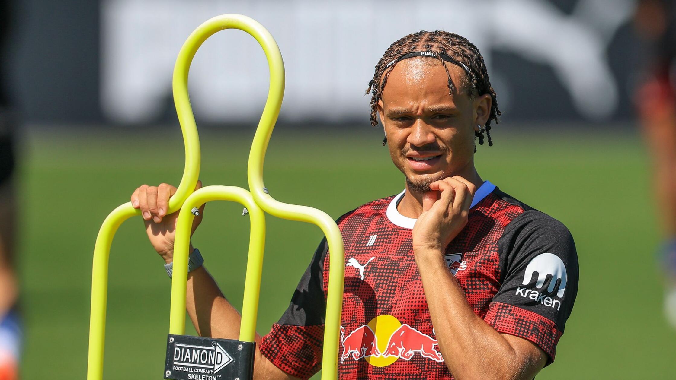 Das sagt Schäfer zur Xavi-Zukunft bei RB Leipzig