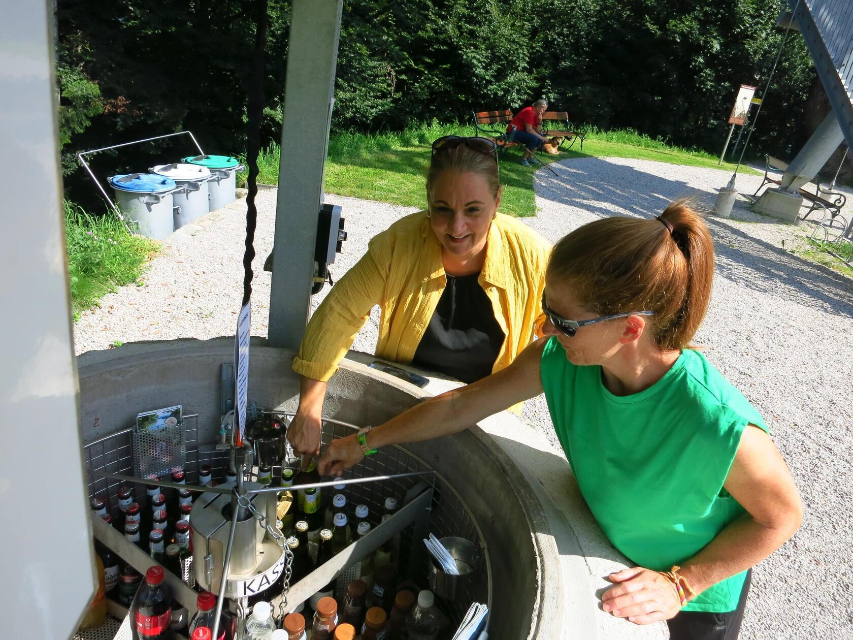 Am Fuße der Gobelwarte steht dieser Trinkbrunnen.