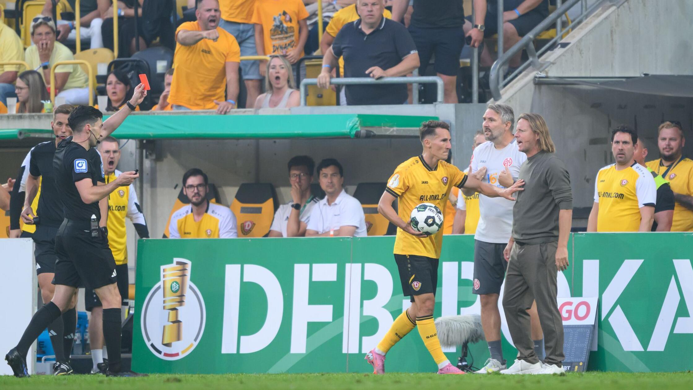 Mainz-Trainer Henriksen für ein Pokalspiel gesperrt