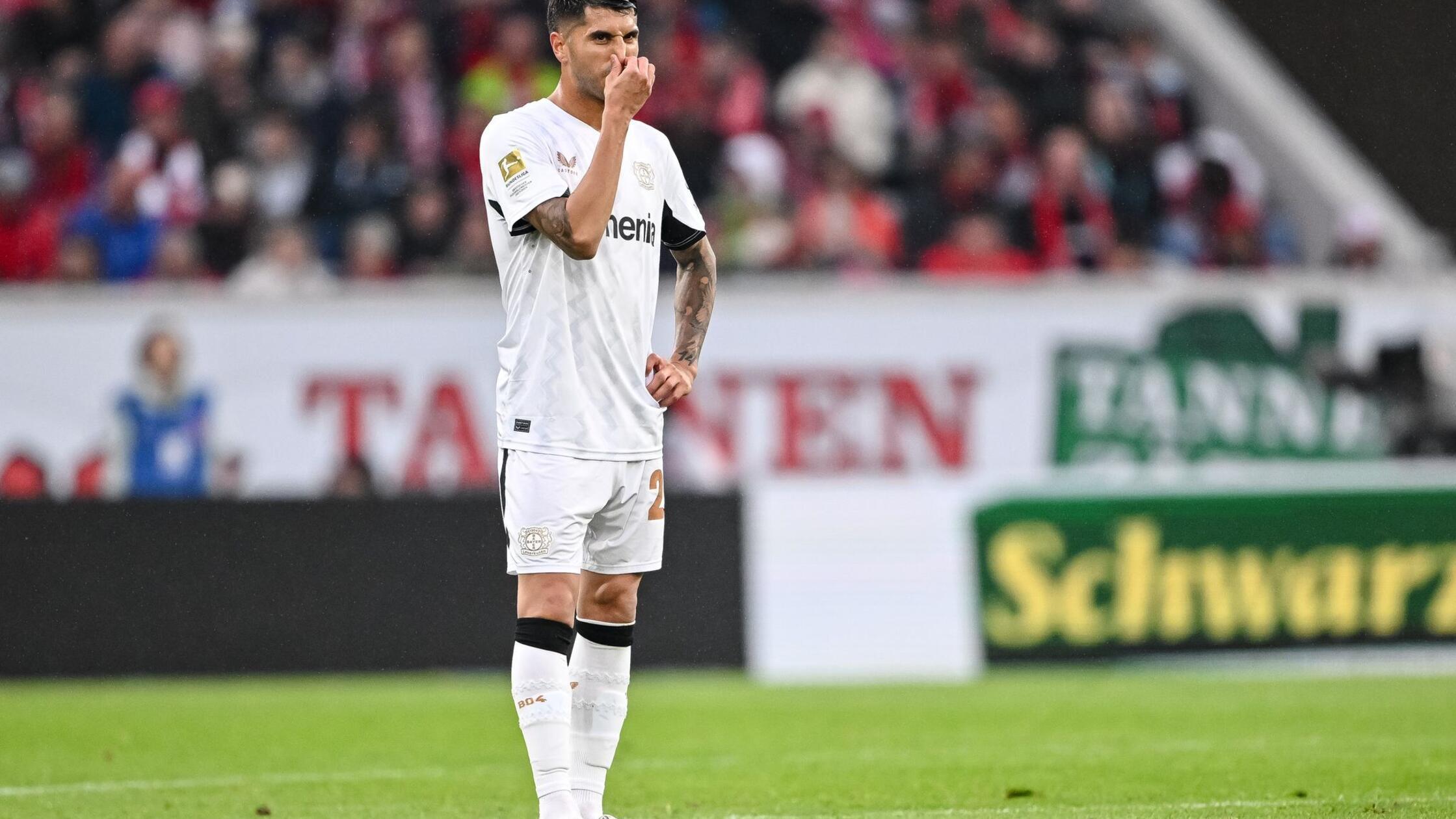 Leverkusen dementiert Wechselgerüchte um Palacios