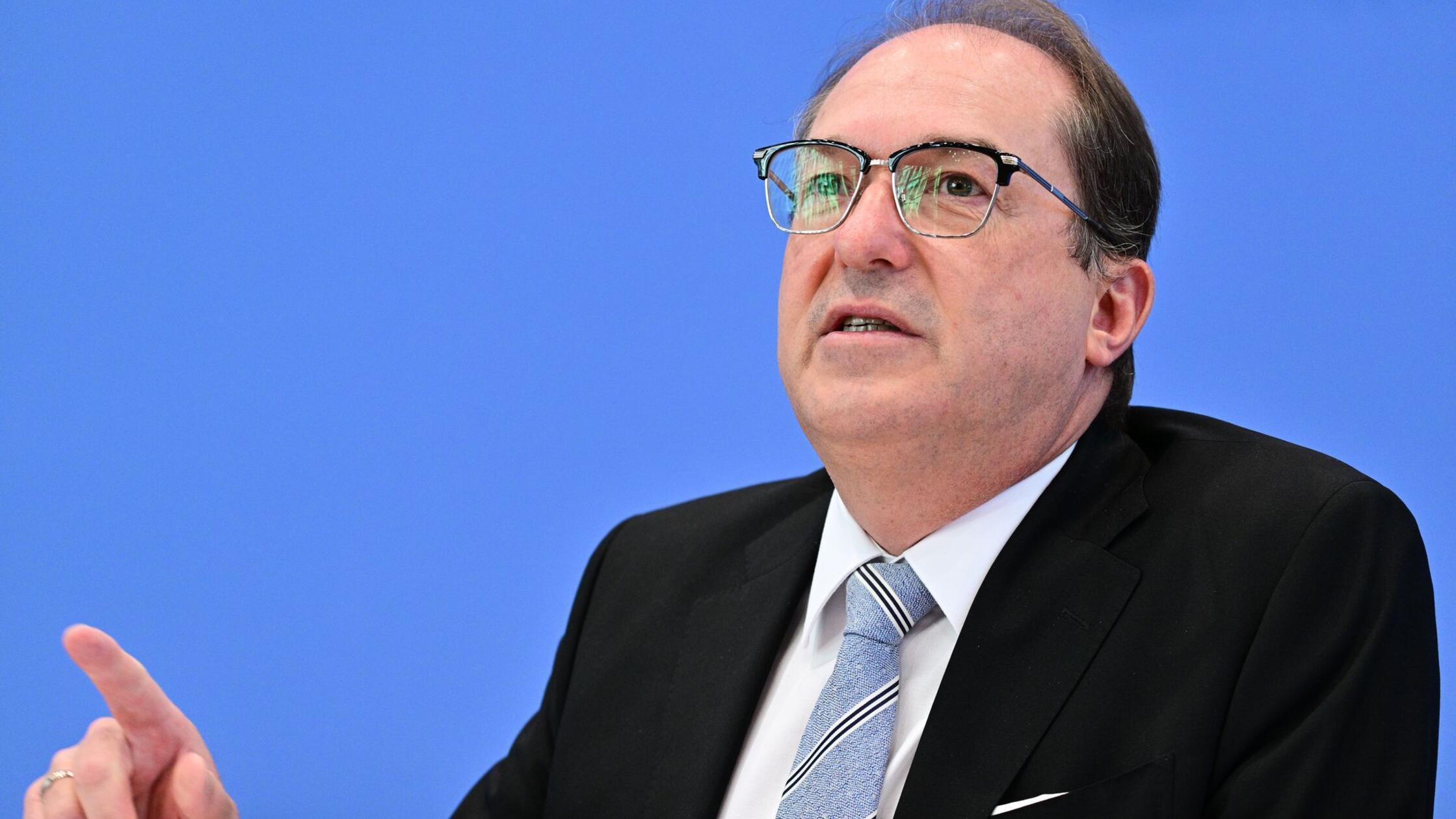 Dobrindt entsetzt über Gewalttat in Völklingen