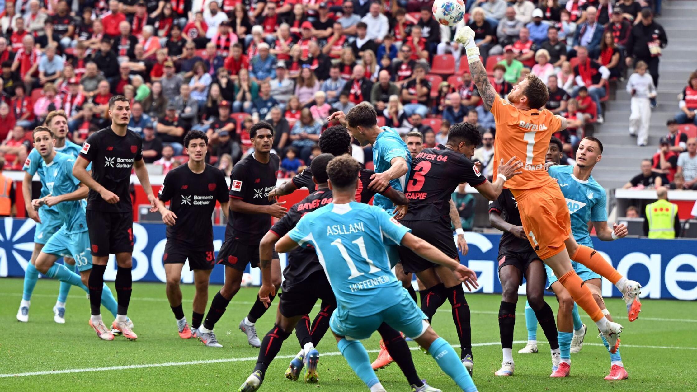 Bundesliga-Debüt von ten Hag für Leverkusen missglückt