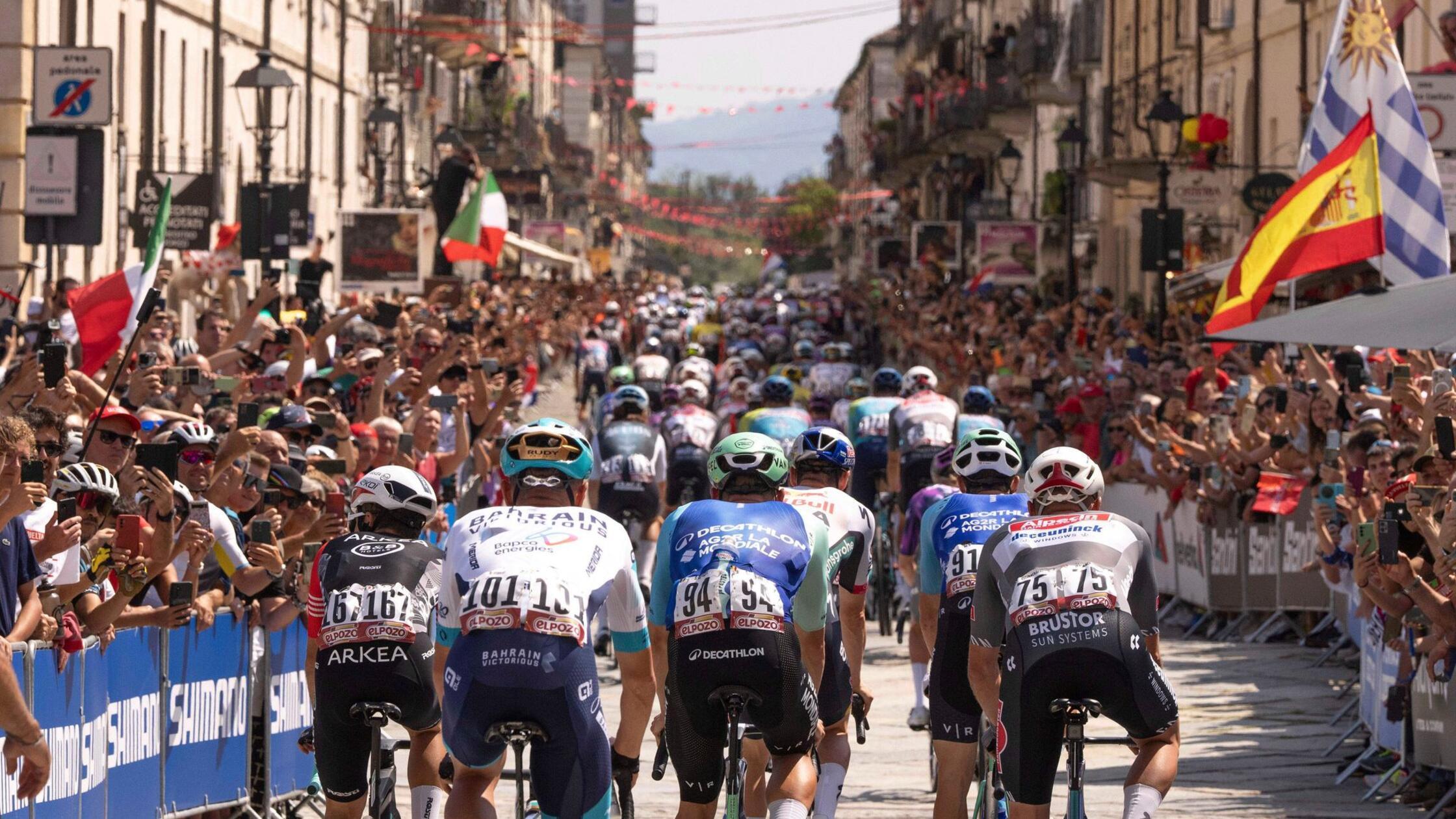 Vuelta: Auftaktsieg für Sprintstar Philipsen