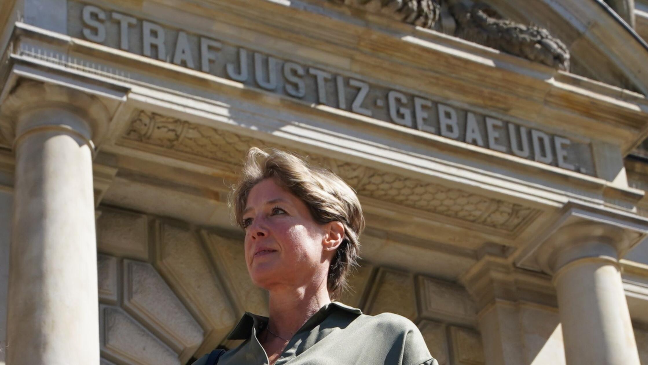 Auf „einige Worte“ von Christina Block folgen viele Fragen