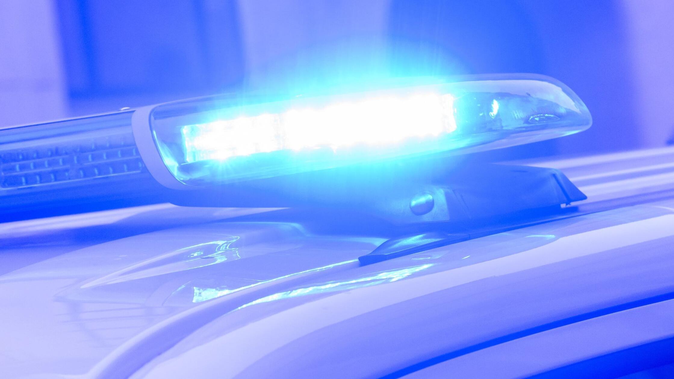 V Merchingu skupina moških napadla 22-letnika na hišni zabavi