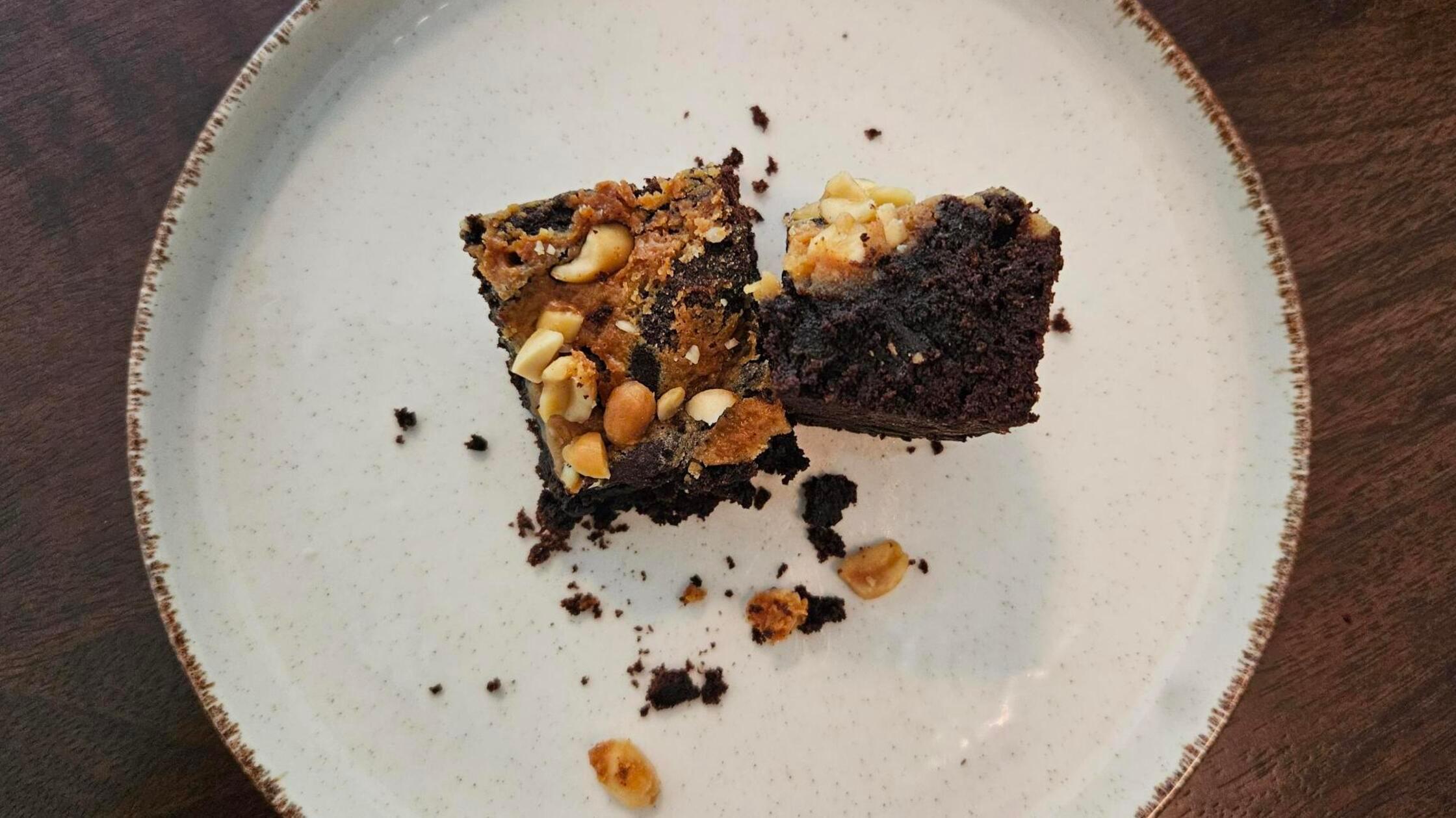 Rezept für saftige Brownies mit Erdnussbutter Rezept für saftige Brownies mit Erdnussbutter