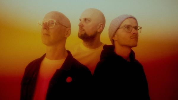 Das Club Stereo ist Nürnbergs unumstrittene Indie-Bastion. Von Donnerstag, 10., bis Samstag, 13. September, feiert die renommierte Kellerdisco ihren 20. Geburtstag. Auf dem Programm stehen mehrere Partys und Konzerte von unter anderem Smile und Burn (Foto) am 12. September.