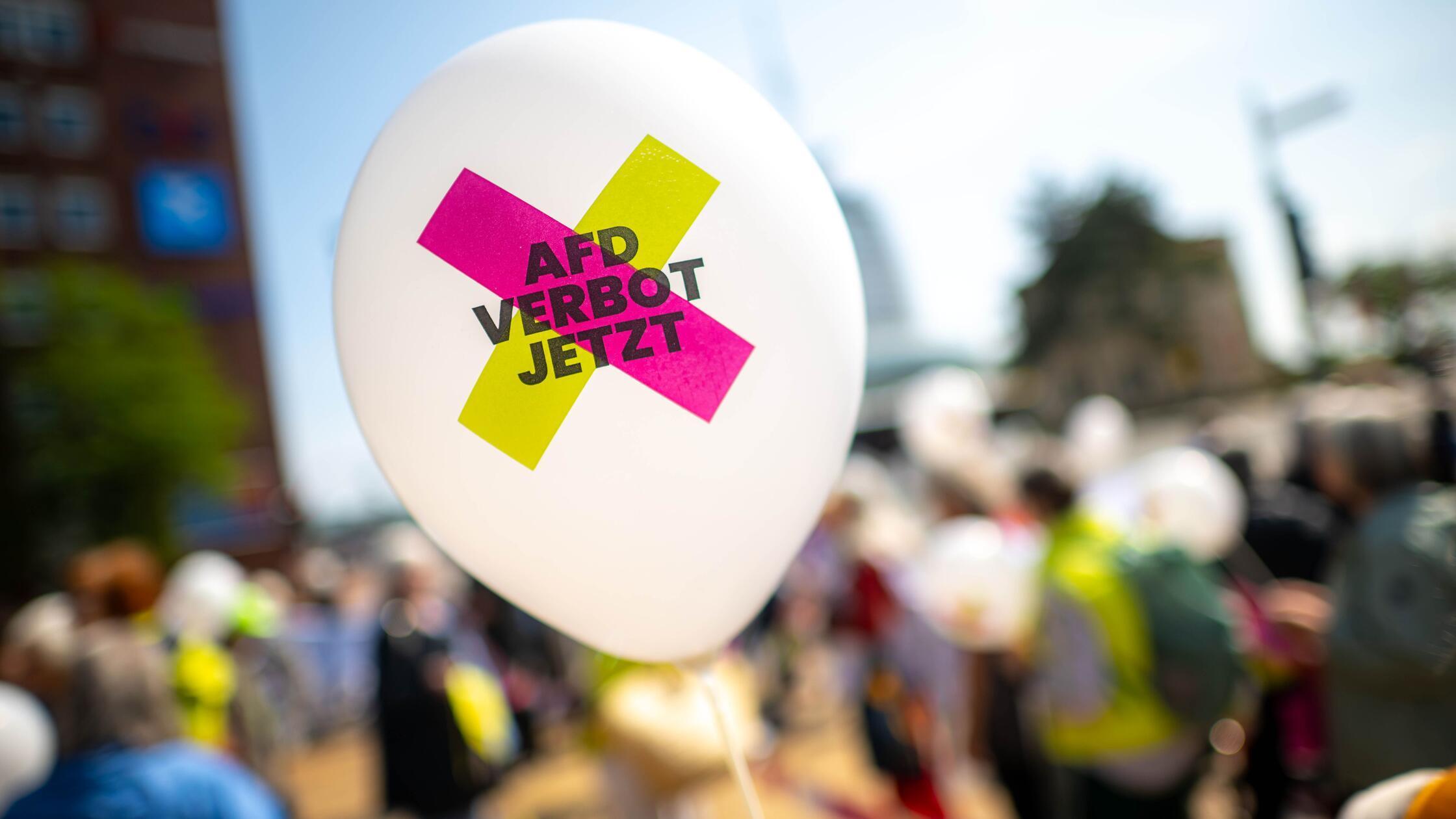 Demonstration für ein AfD-Verbot3768.jpg