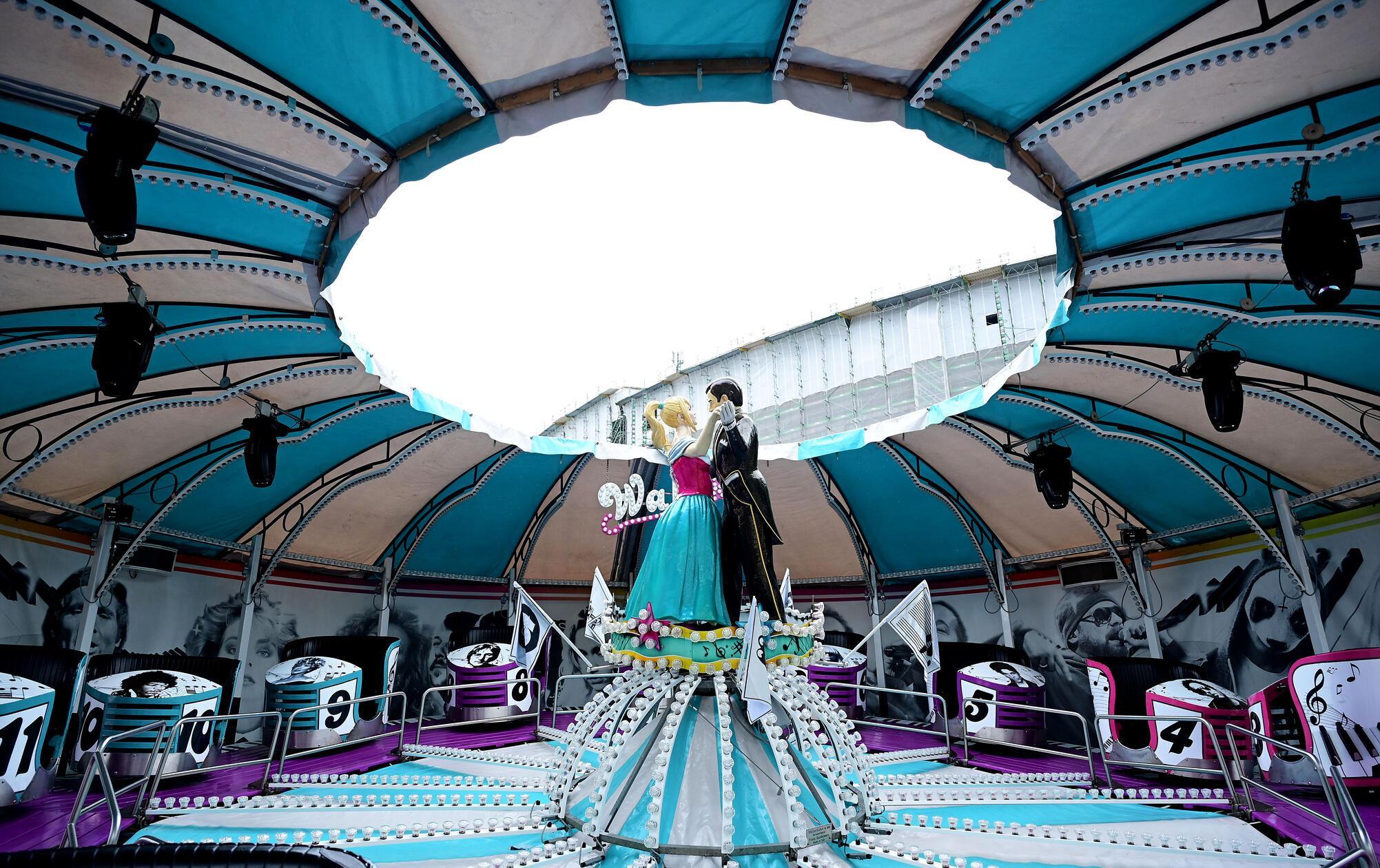 Bis zum 14. September erwartet Besucher „ein Paradies für alle, die Fahrspaß, Kulinarik und spannende Erlebnisse lieben!“, wie es auf der Homepage dazu heißt.