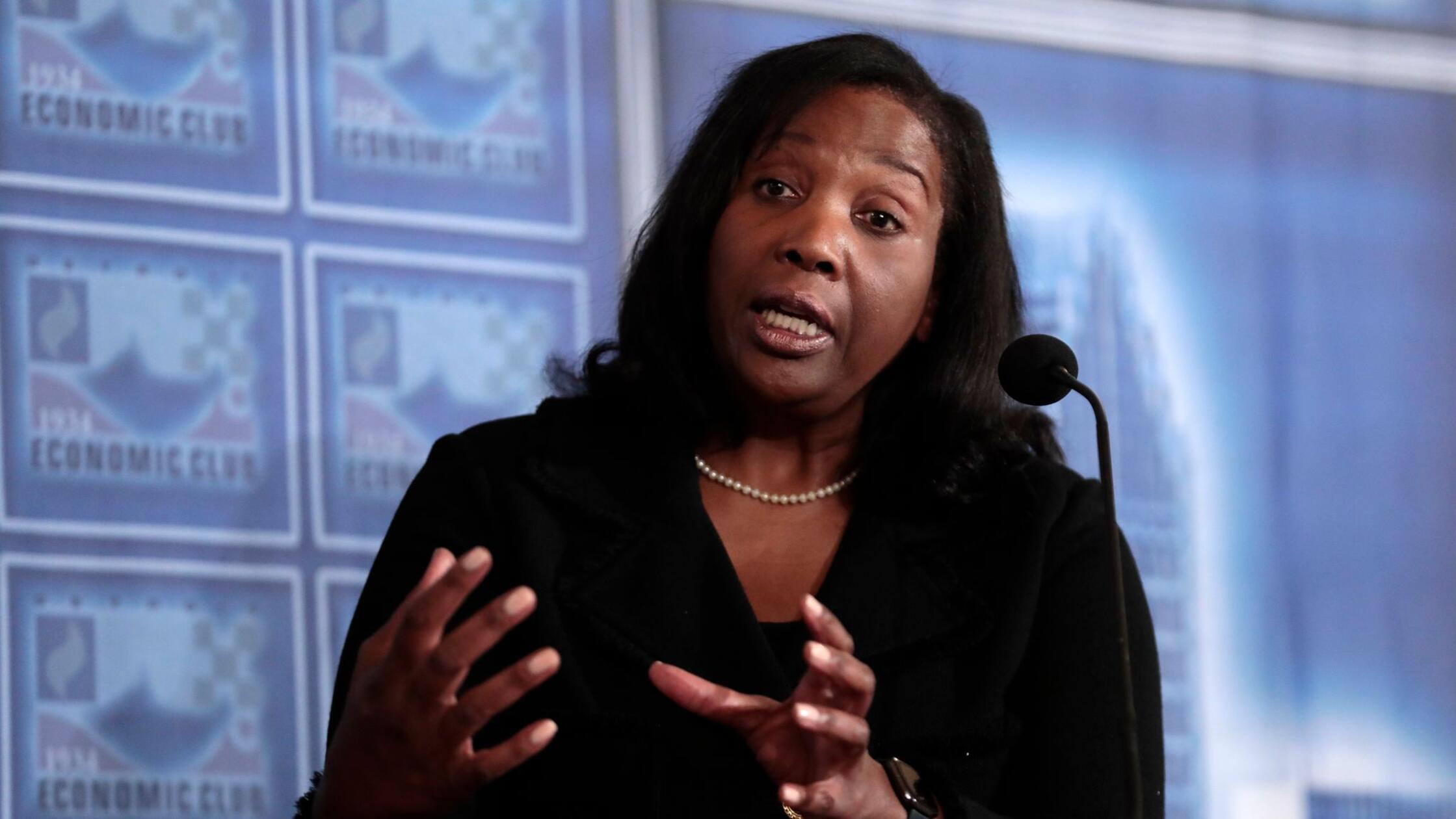 Fed-Vorständin Cook verklagt US-Präsident Trump