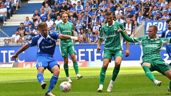 Die Freude währt nur kurz: Ahl-Holmström gleicht kurz darauf für die Hausherren aus.