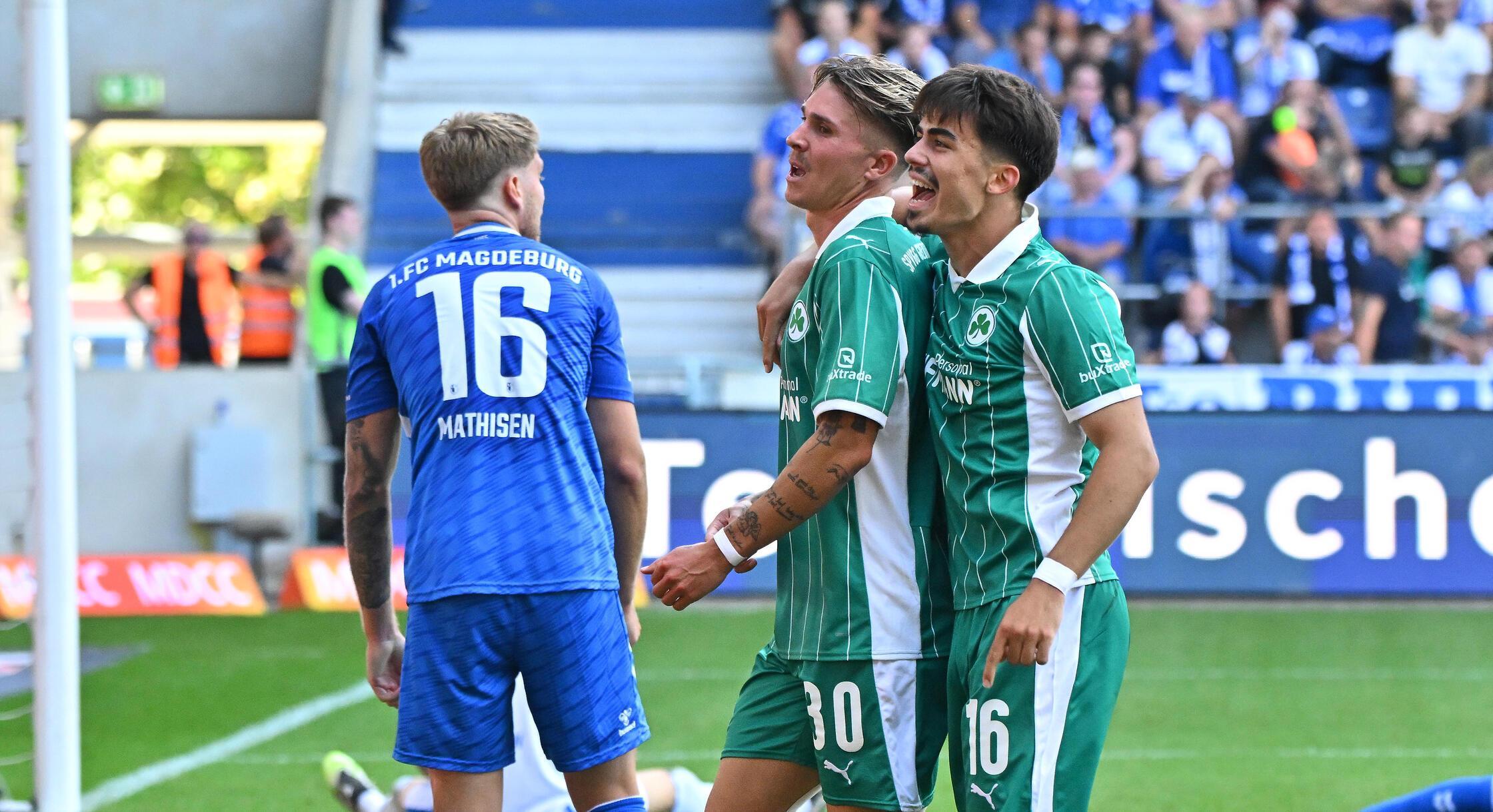 ...dann schlagen die Fürther erneut eiskalt zu und treffen durch Klaus zum 2:4. Die Vorentscheidung?