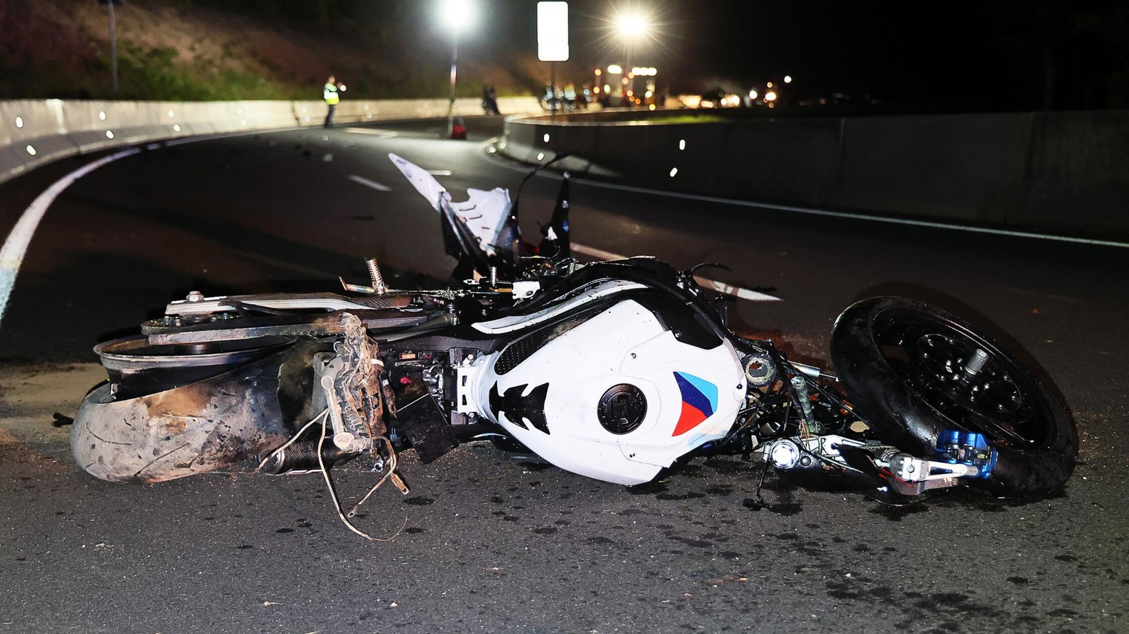 Drei verletzte Motorradfahrer nach Frontalkollision